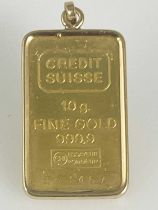 A 10g fine gold ingot pendant, Credit Suisse, cast marks and serial number 071467, 10g