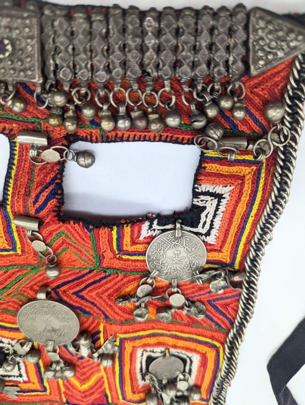 A Yemeni Islamic or Jewish face veil decorated with coins, silver and coral - Image 2 of 2