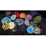 A collection of 17 vintage hats/bonnets