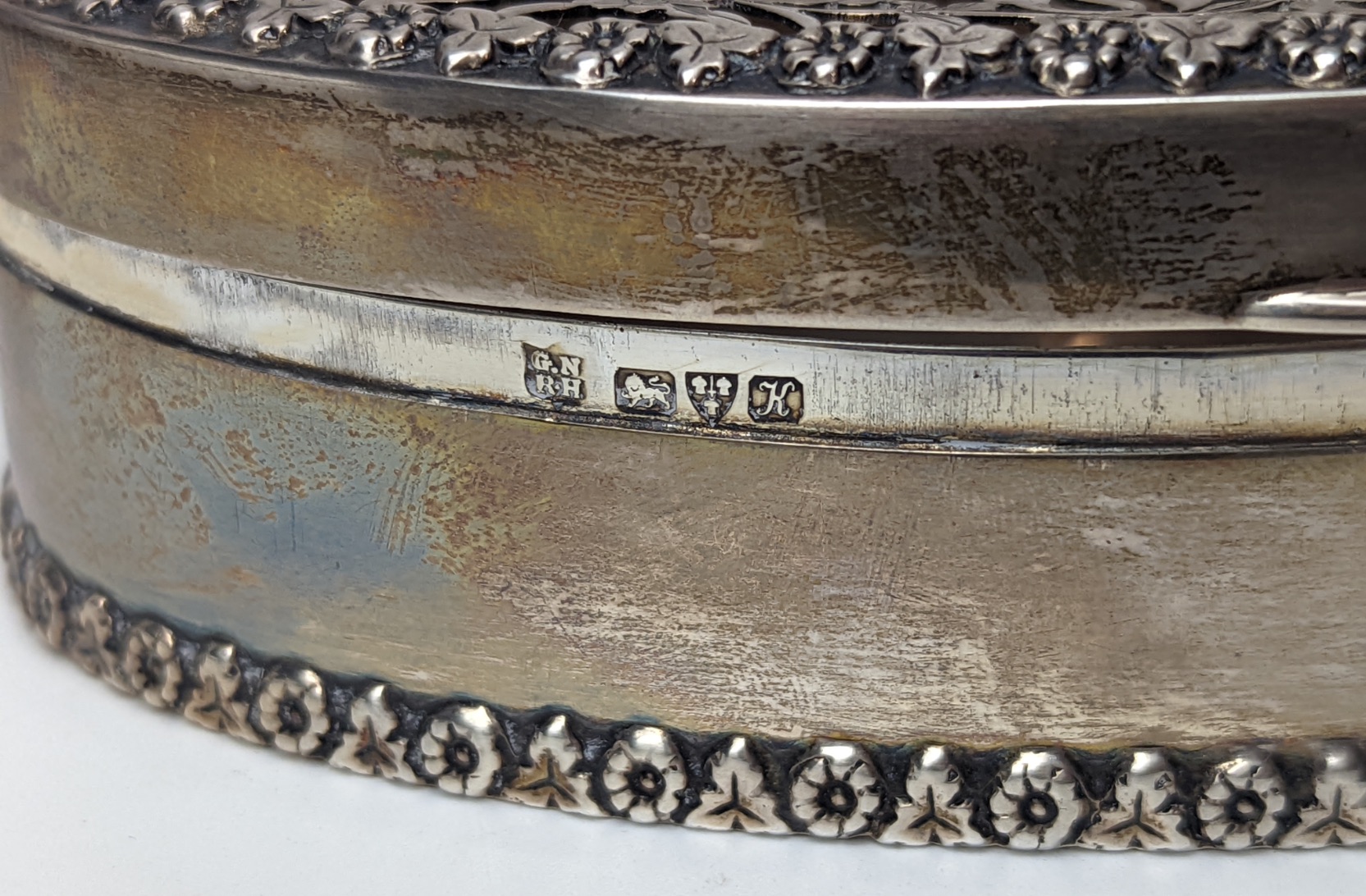 A large Edwardian silver scent box, oval shaped with pierced top, vacant cartouche, hallmarked - Image 2 of 2