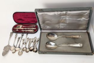 A collection of silver cutlery and tableware, mostly Continental, weighable silver approx. 400g