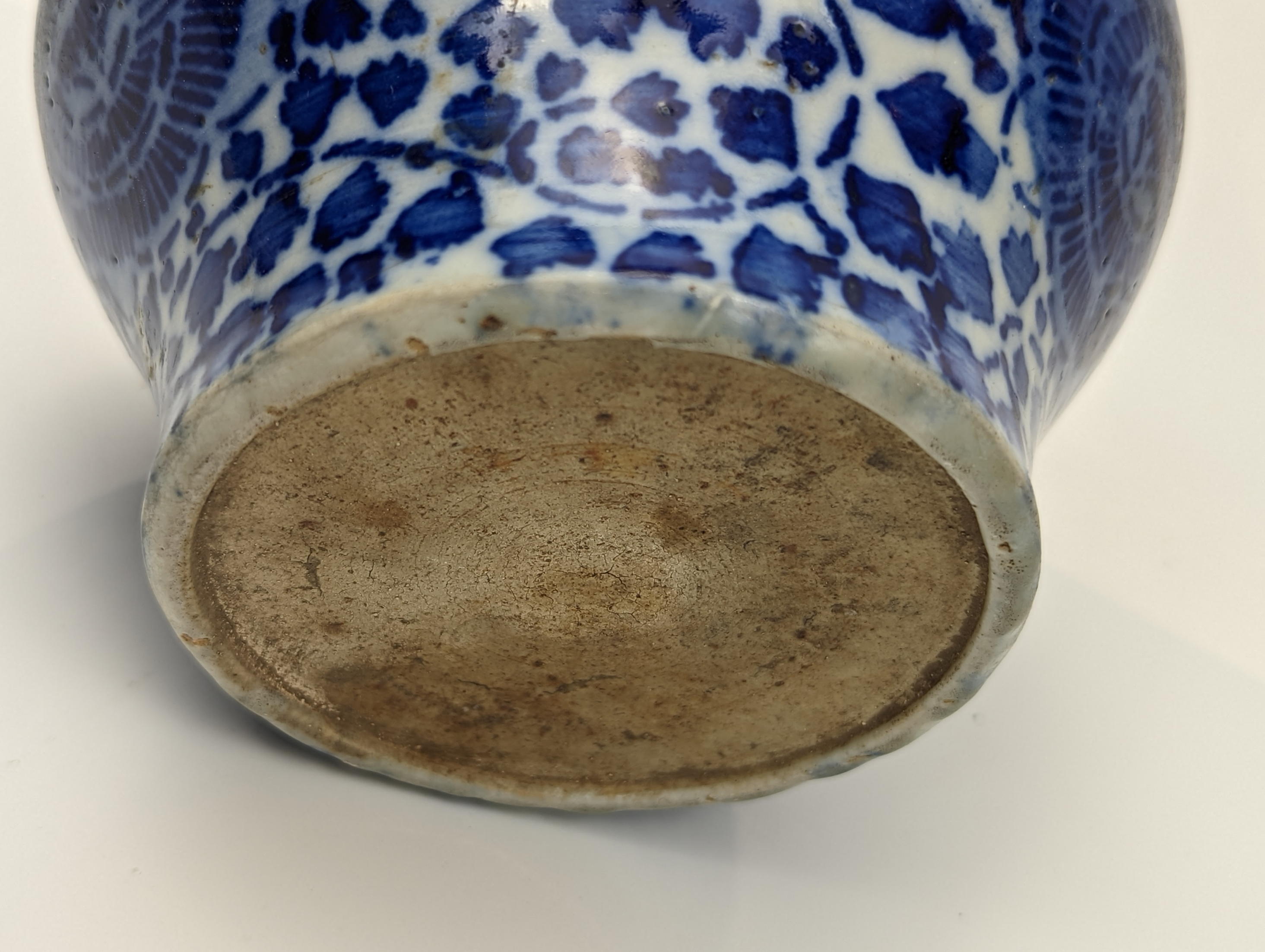 A 19th century Thai market Chinese blue and white porcelain spittoon, D.12cm - Image 2 of 2