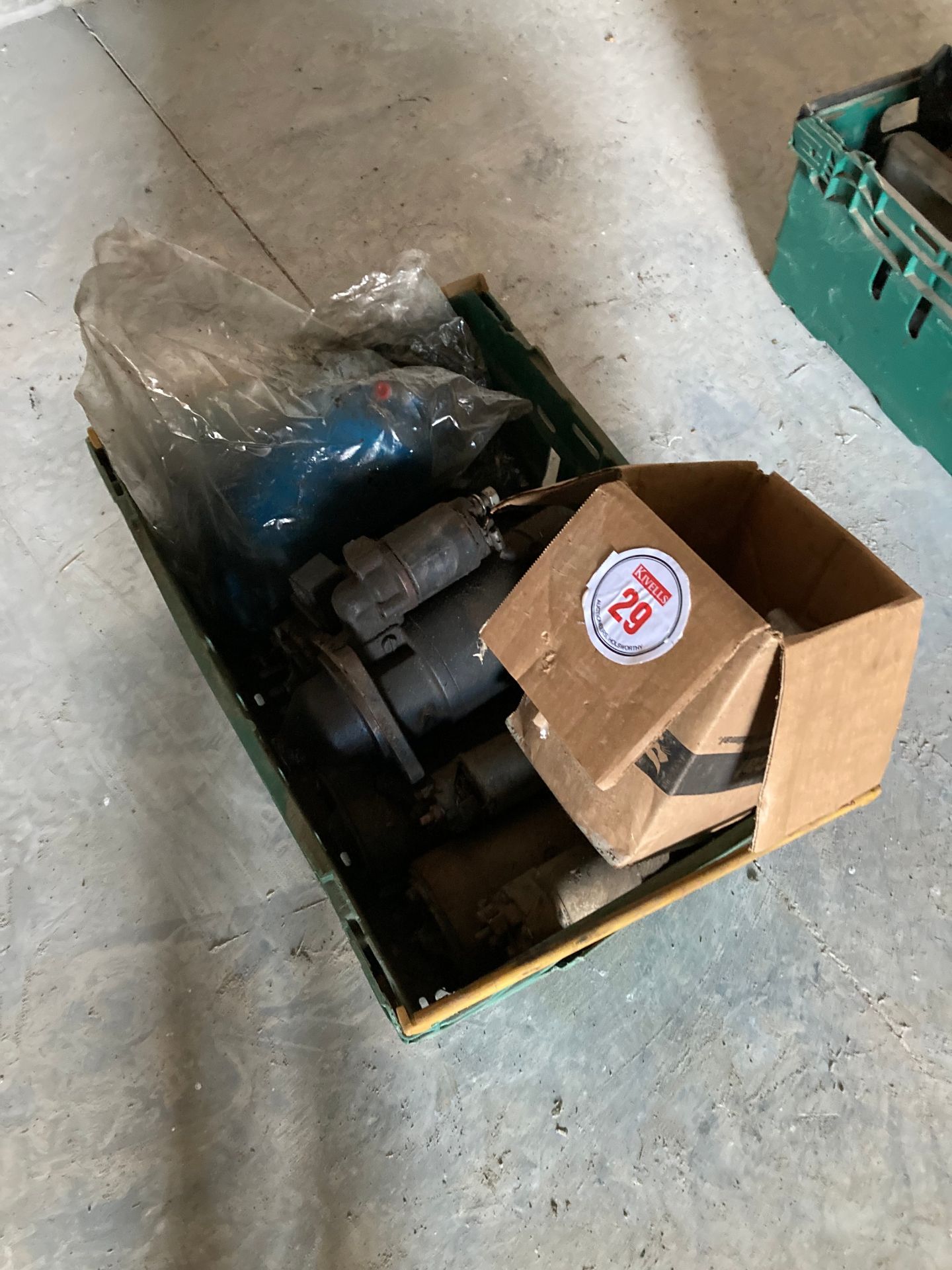 ASSORTED STARTER MOTORS & ALTERNATOR