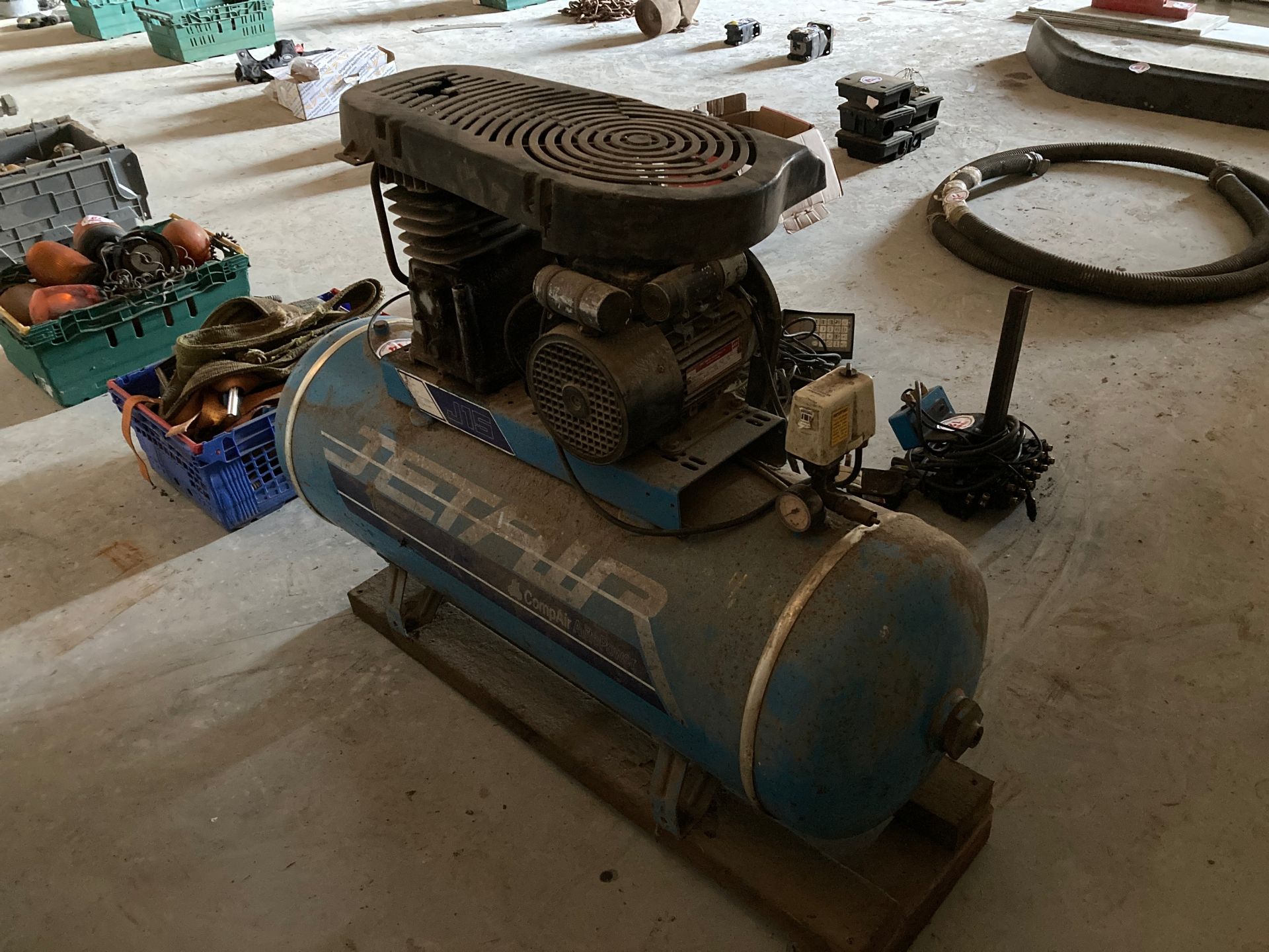 ELECTRIC AIR COMPRESSOR - Image 5 of 7