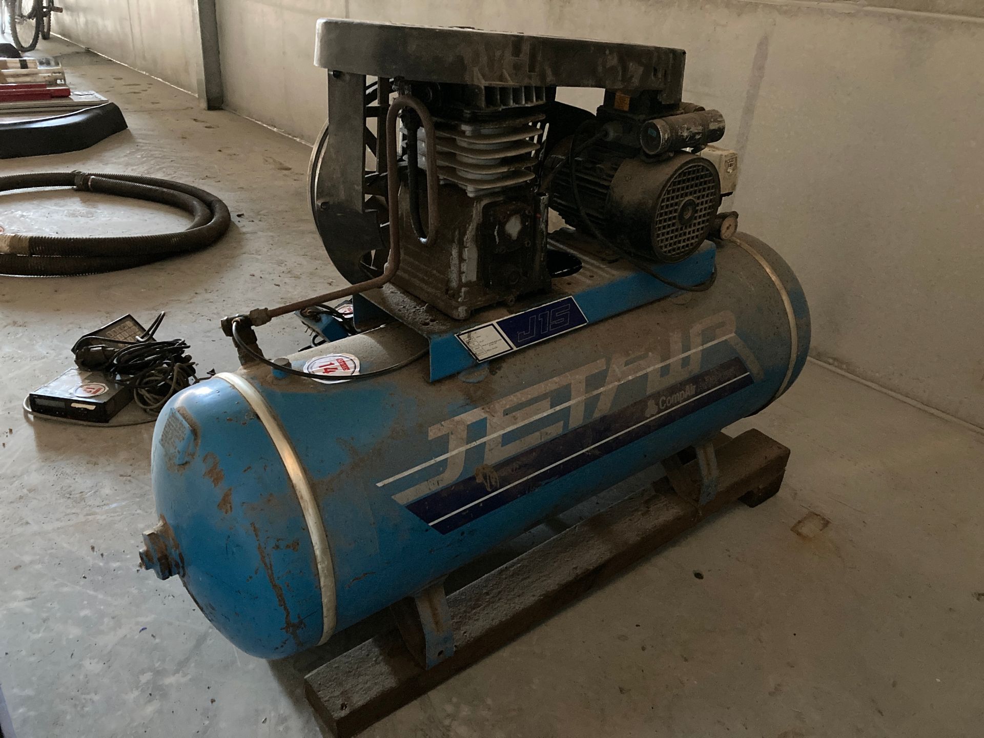 ELECTRIC AIR COMPRESSOR - Image 6 of 7
