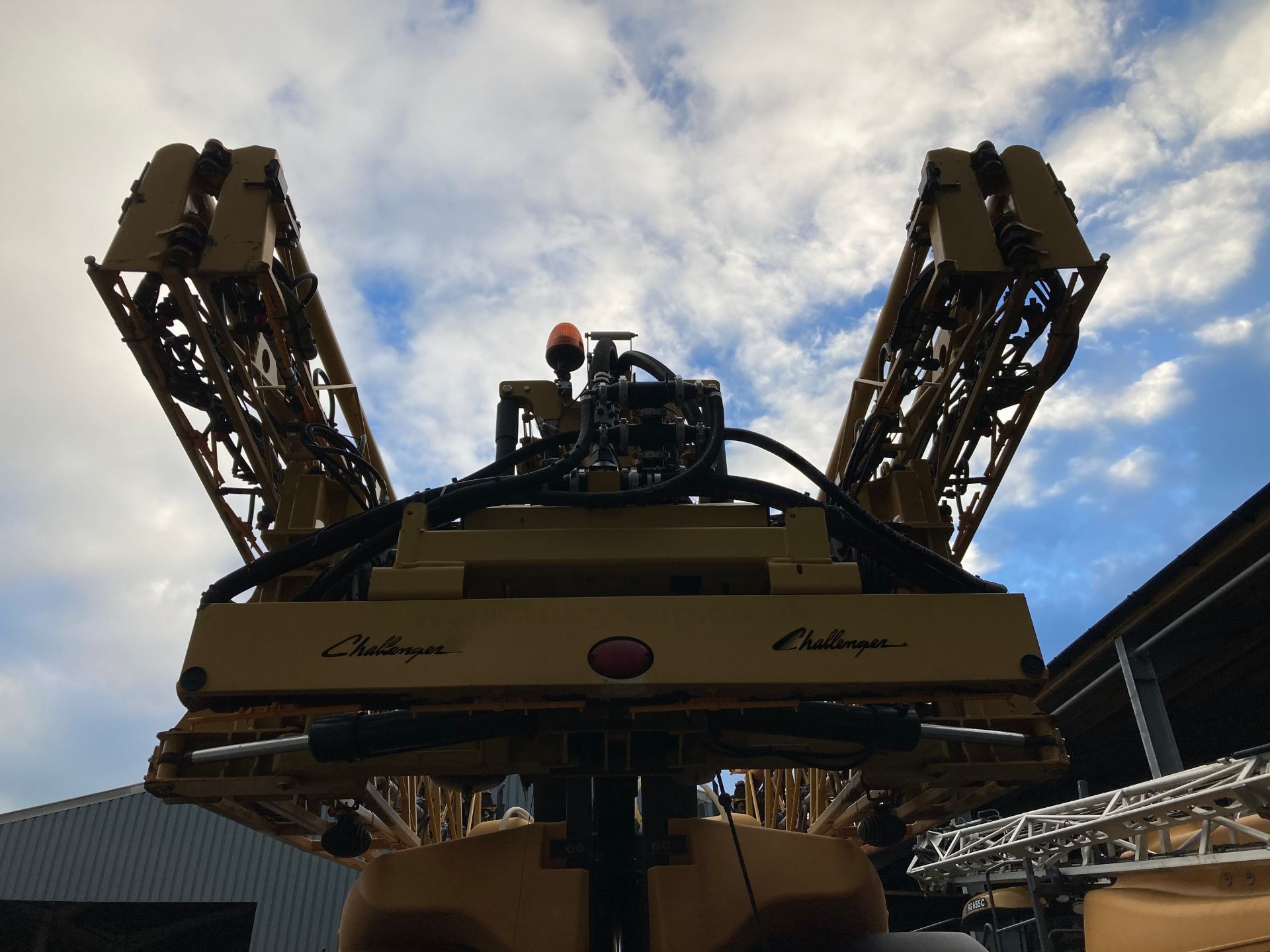 CHALLENGER ROGATOR RG 645C - Image 11 of 25