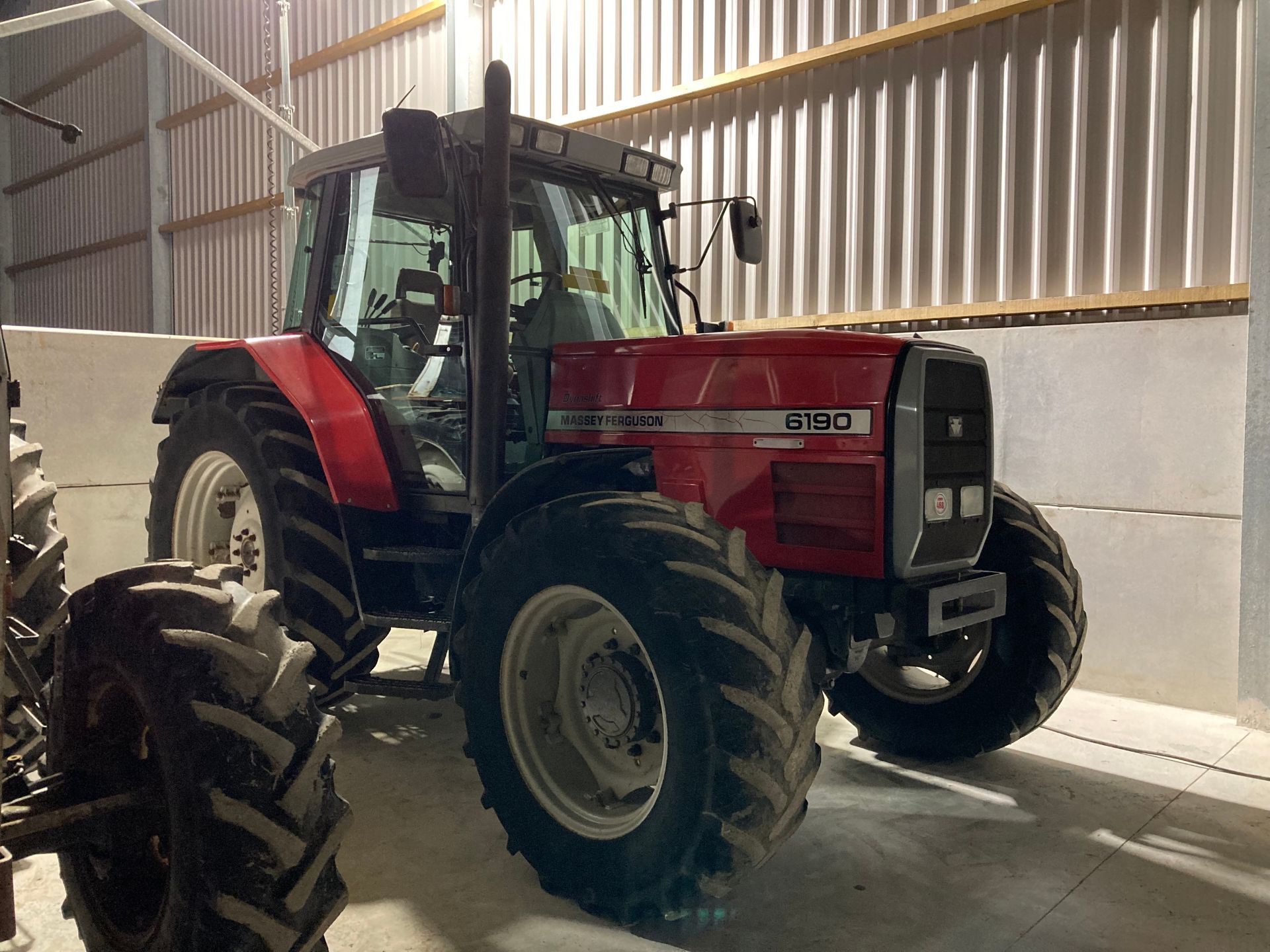 MASSEY FERGUSON 6190