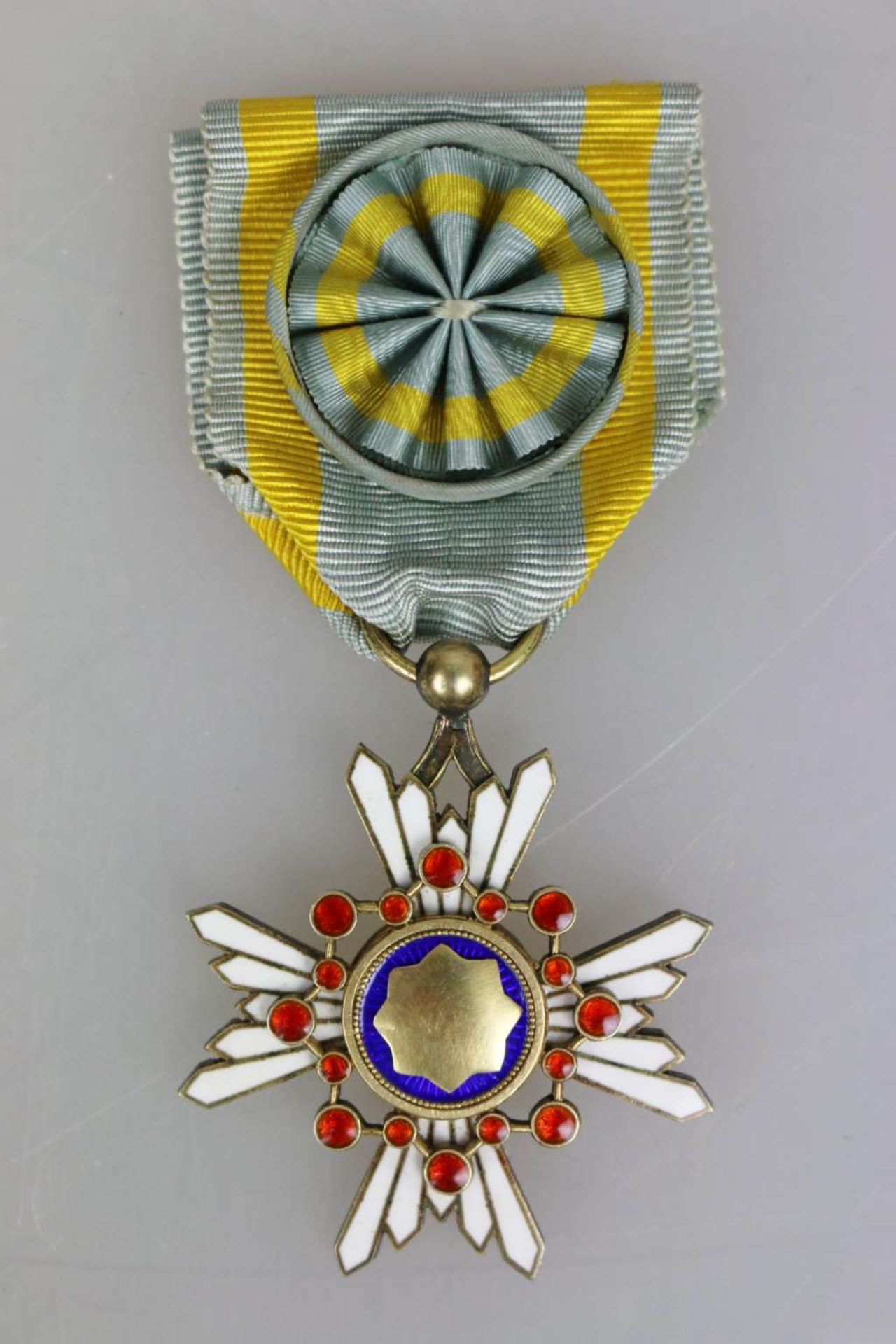 Orden des Heiligen Schatzes 4. Klasse aus dem Nachlass des Vizeadmirals Bernhard Rogge - Bild 2 aus 4