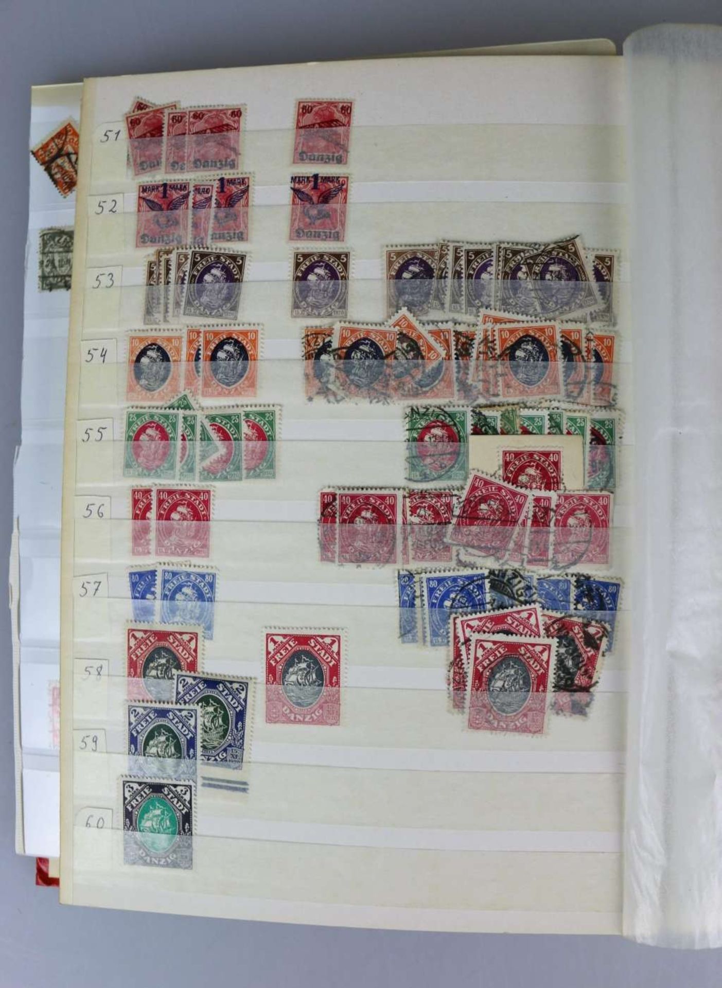 Danzig, umfangreiches Briefmarkenalbum - Bild 3 aus 9