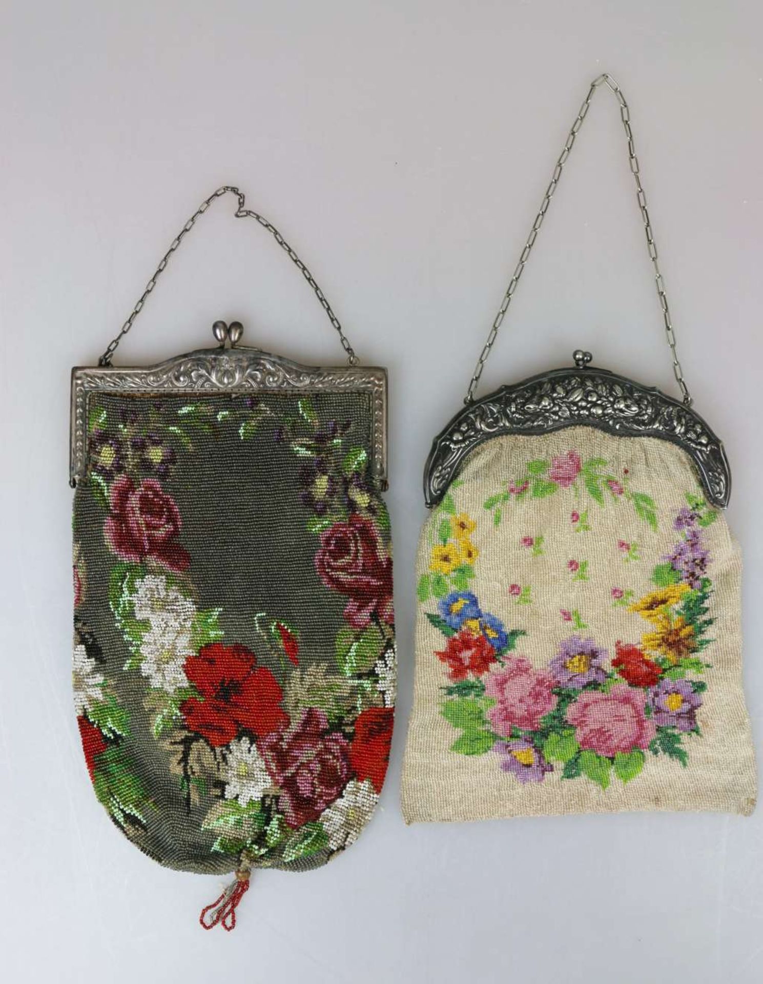 2 Petit Point Perlentaschen