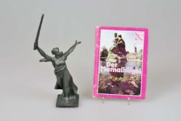 Mutter Heimat Statuette