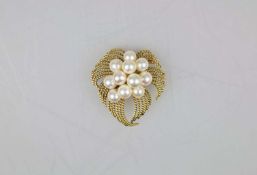 14K Brosche mit Perlen