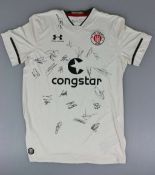 Fussballtrikot FC St. Pauli mit vielen Originalunterschriften