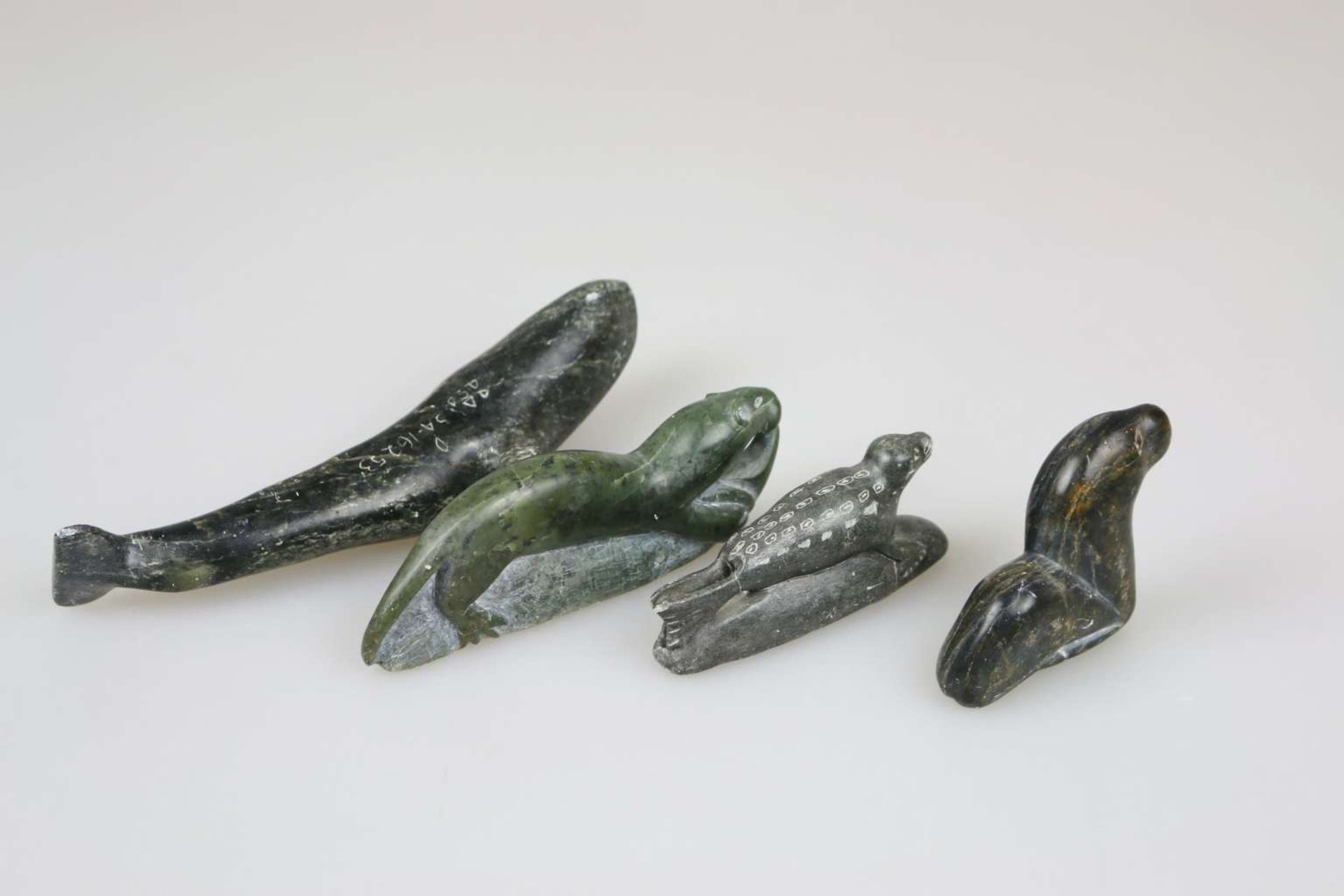 4 Steinfiguren, Inuit-Kunst - Bild 2 aus 5
