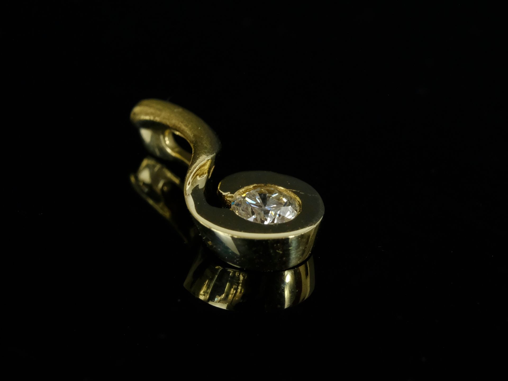 BRILLET pendant in drop shape, centre set with brilliant-cut diamond, around 0.35ct, w(h)/vs, 585 y - Image 4 of 4