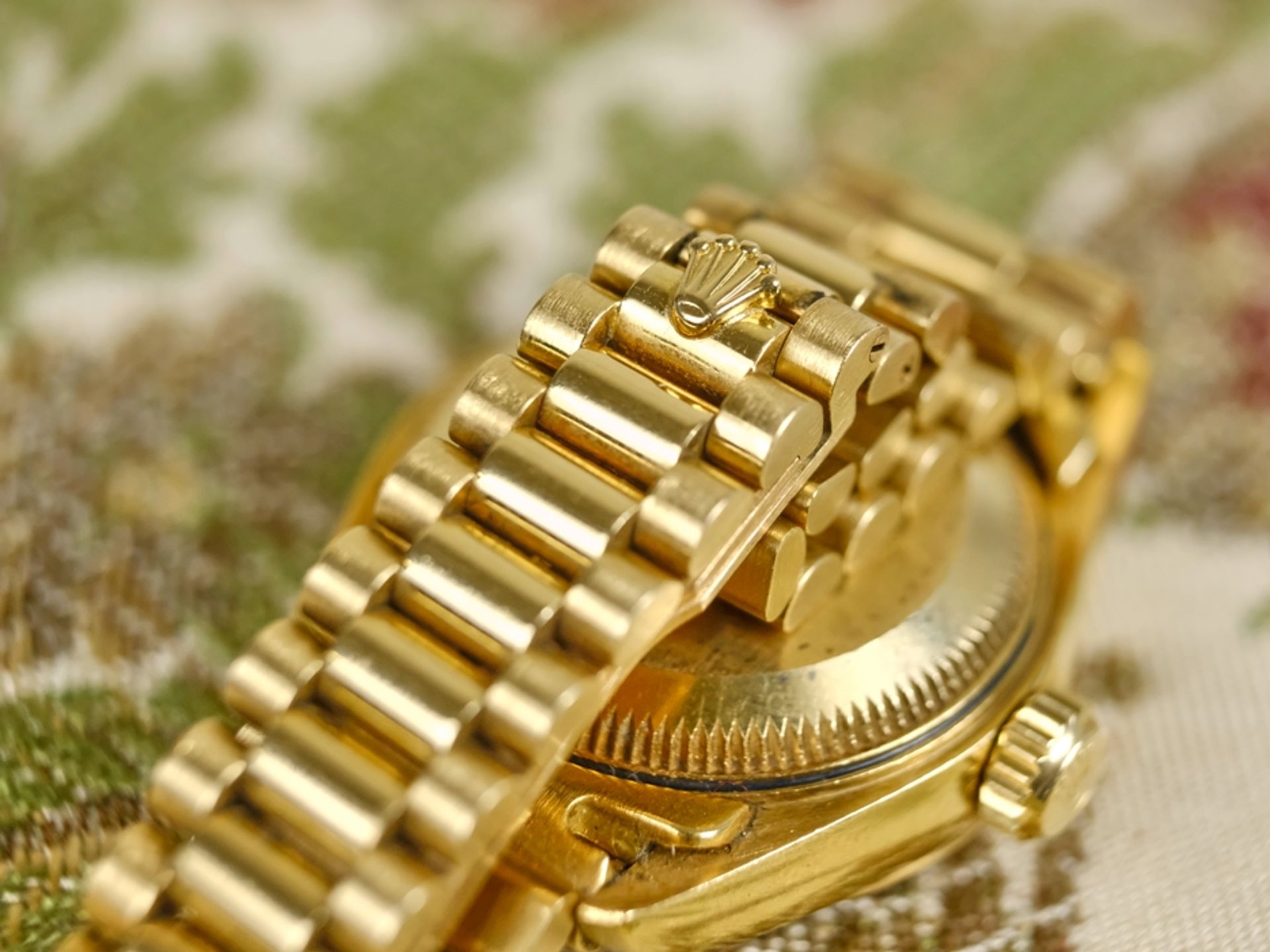 ROLEX LADIES' WATCH "Oyster Perpetual DATEJUST", classic timeless ROLEX model, gold-coloured dial w - Image 2 of 7