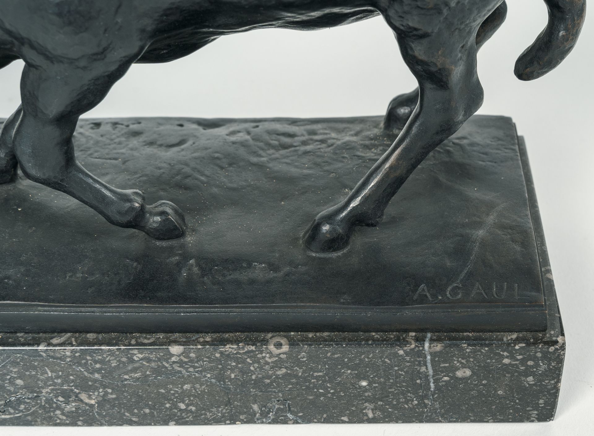 August Gaul (1869 Groß-Auheim bei Hanau - Berlin 1921), Rutting ramsBronze with brownish black - Image 5 of 6