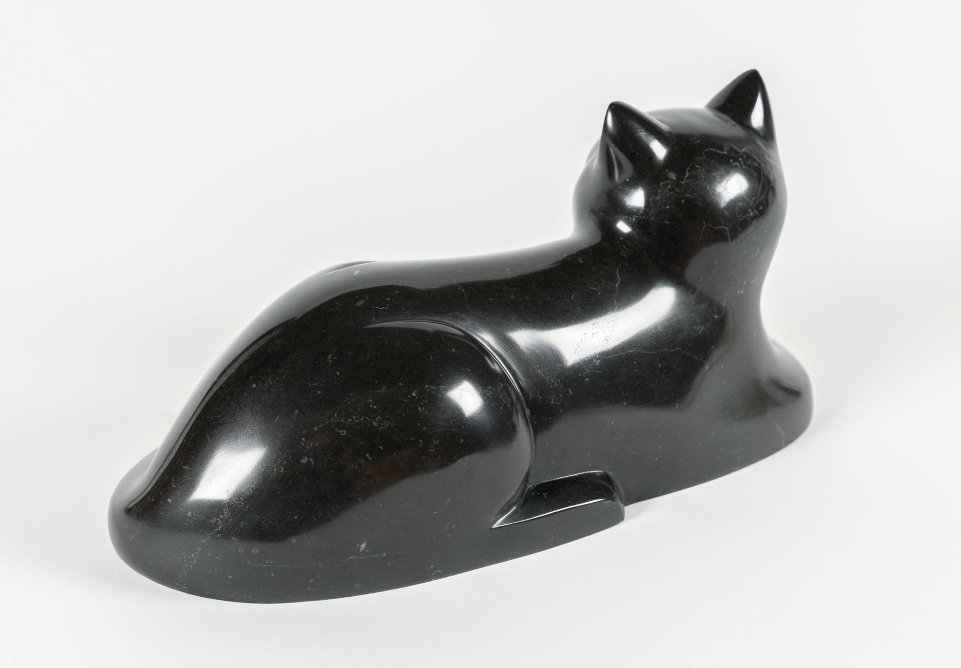 François-Xavier Lalanne, Le chat.Black and yellow marble. (Around 1990). Ca. 15 x 31 x 16 cm. A - Image 3 of 6