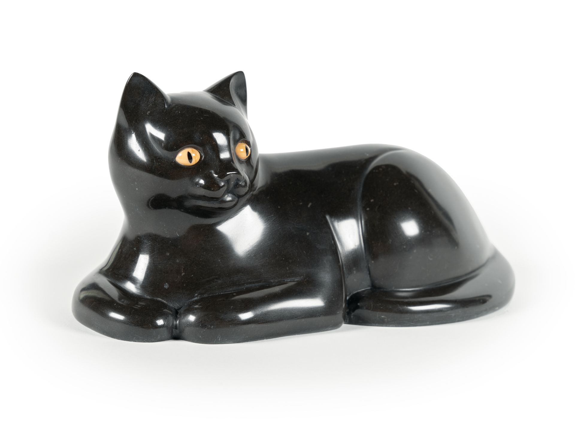 François-Xavier Lalanne, Le chat.Black and yellow marble. (Around 1990). Ca. 15 x 31 x 16 cm. A - Image 2 of 6