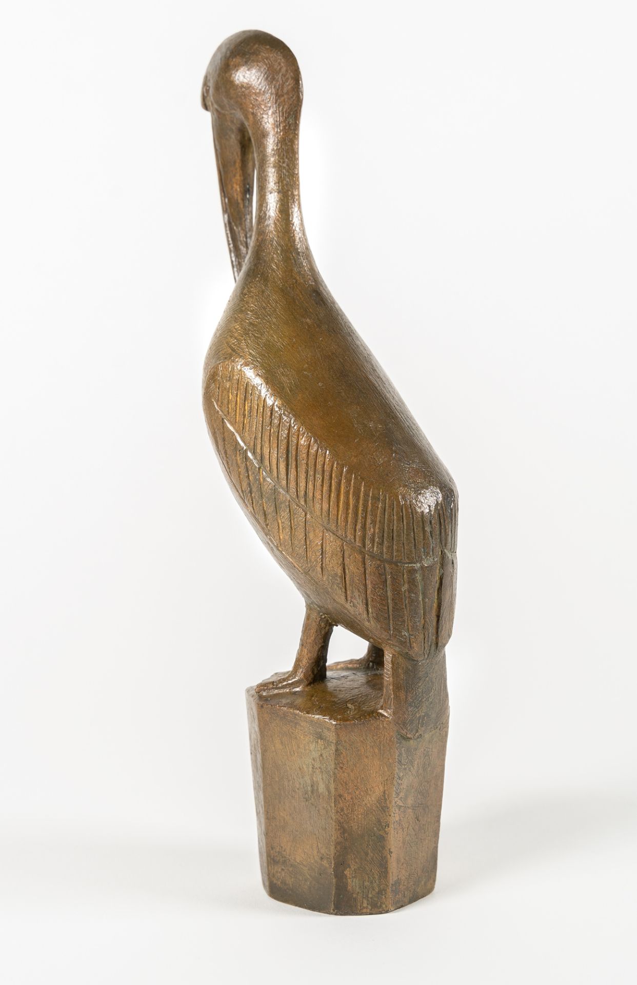 Gerhard Marcks, Pelican.Bronze mit golden brown patina. (1954/1983). Height ca. 27.5 cm. A cast - Image 3 of 5