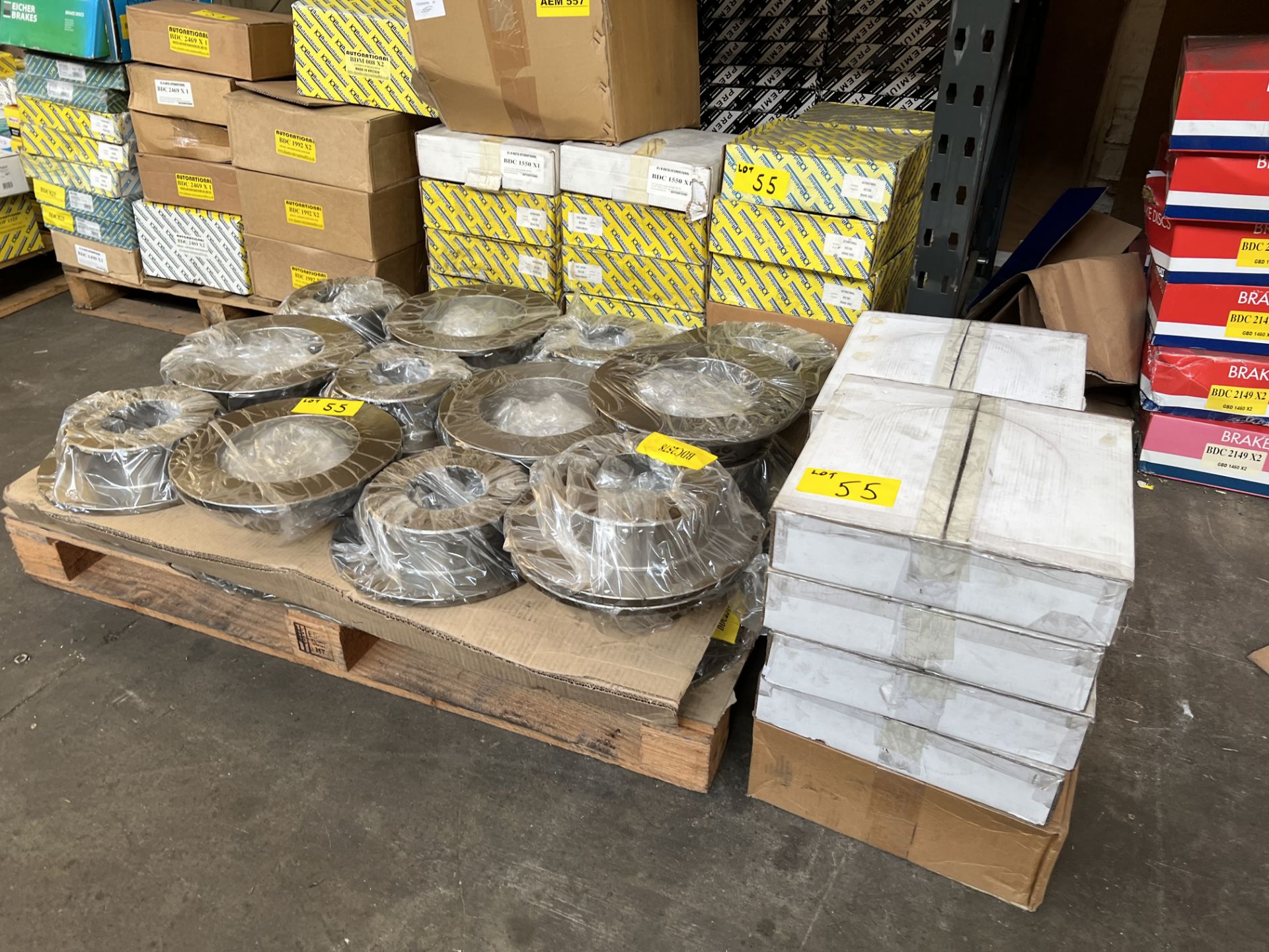 Large Quantity of Land Rover and Range Rover Components including Brake Disks, Drums, Pads, - Image 2 of 32