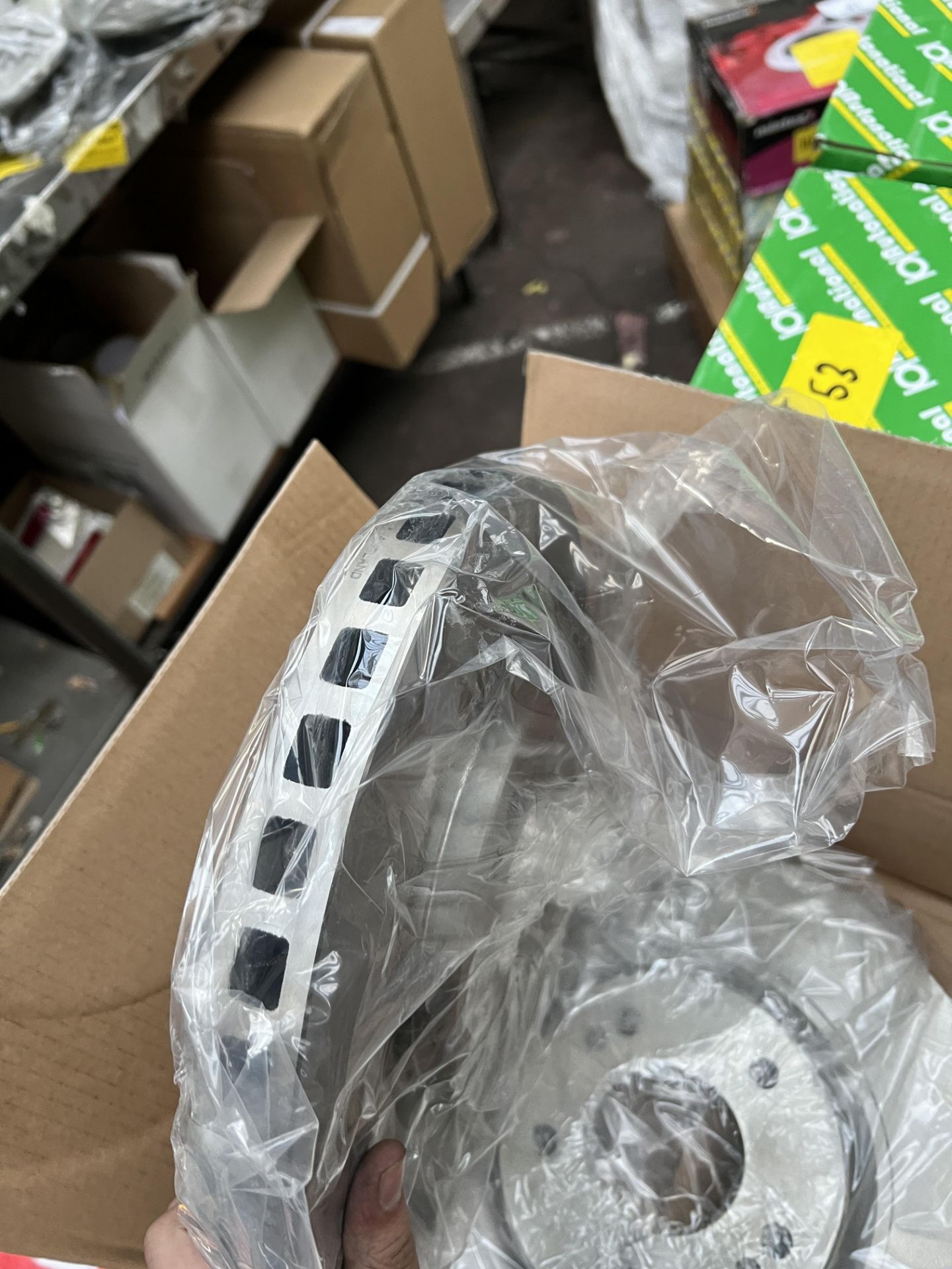 approx 70: Boxed and Sealed Autonational Vented Front Brake Discs for Mitsubishi 3000GT 3.0 Twin - Image 7 of 19