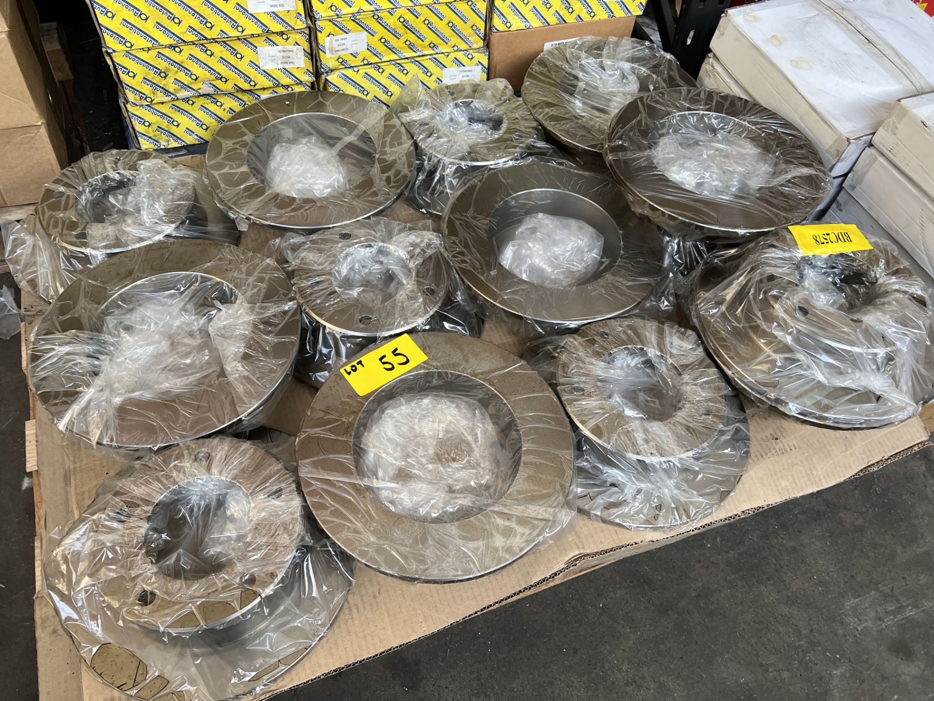 Large Quantity of Land Rover and Range Rover Components including Brake Disks, Drums, Pads, - Image 13 of 32