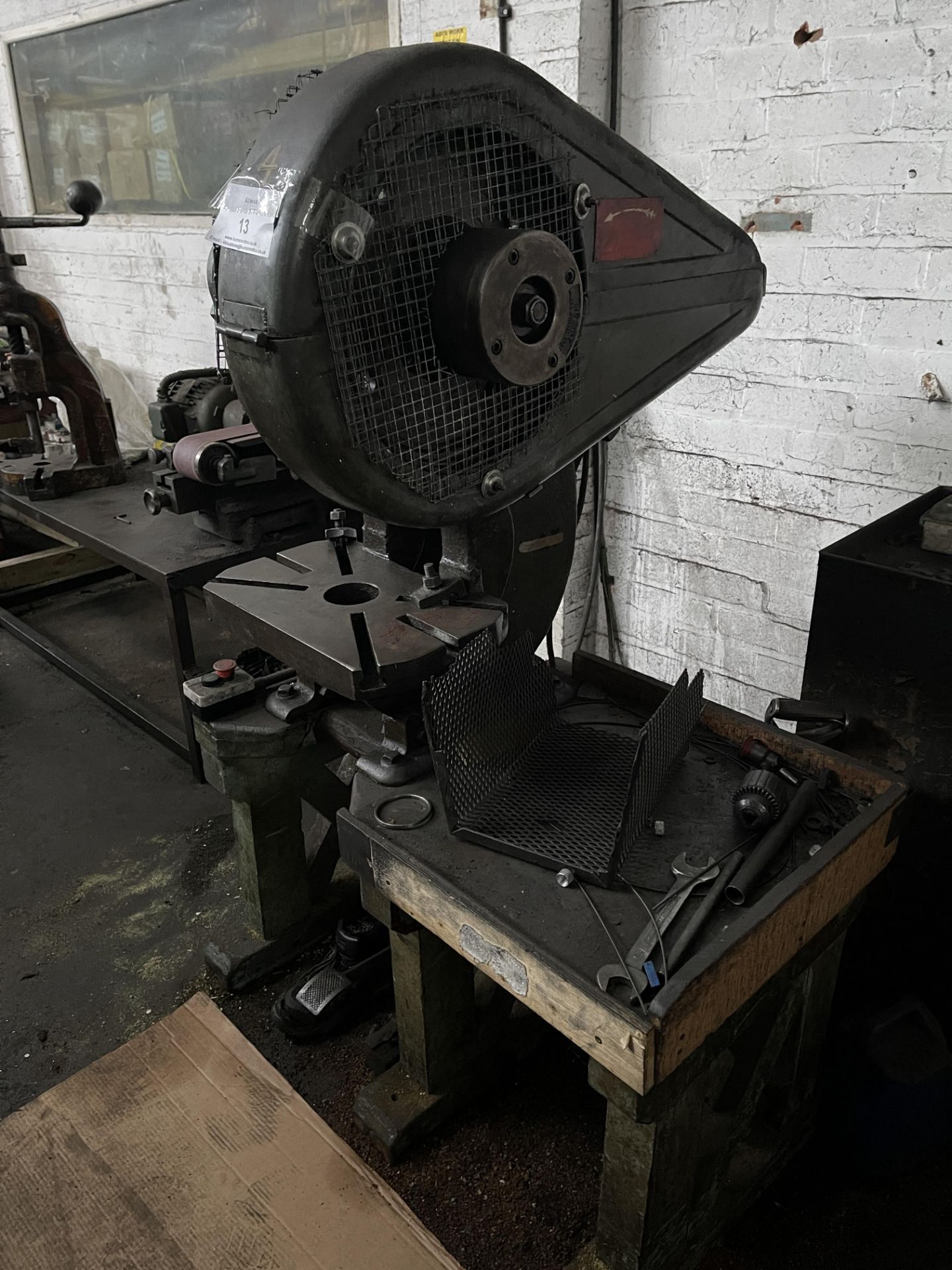 Sweeney & Blocksidge C Frame, Treadle Operated Hydraulic Press, Serial No. A4850 - Image 5 of 8