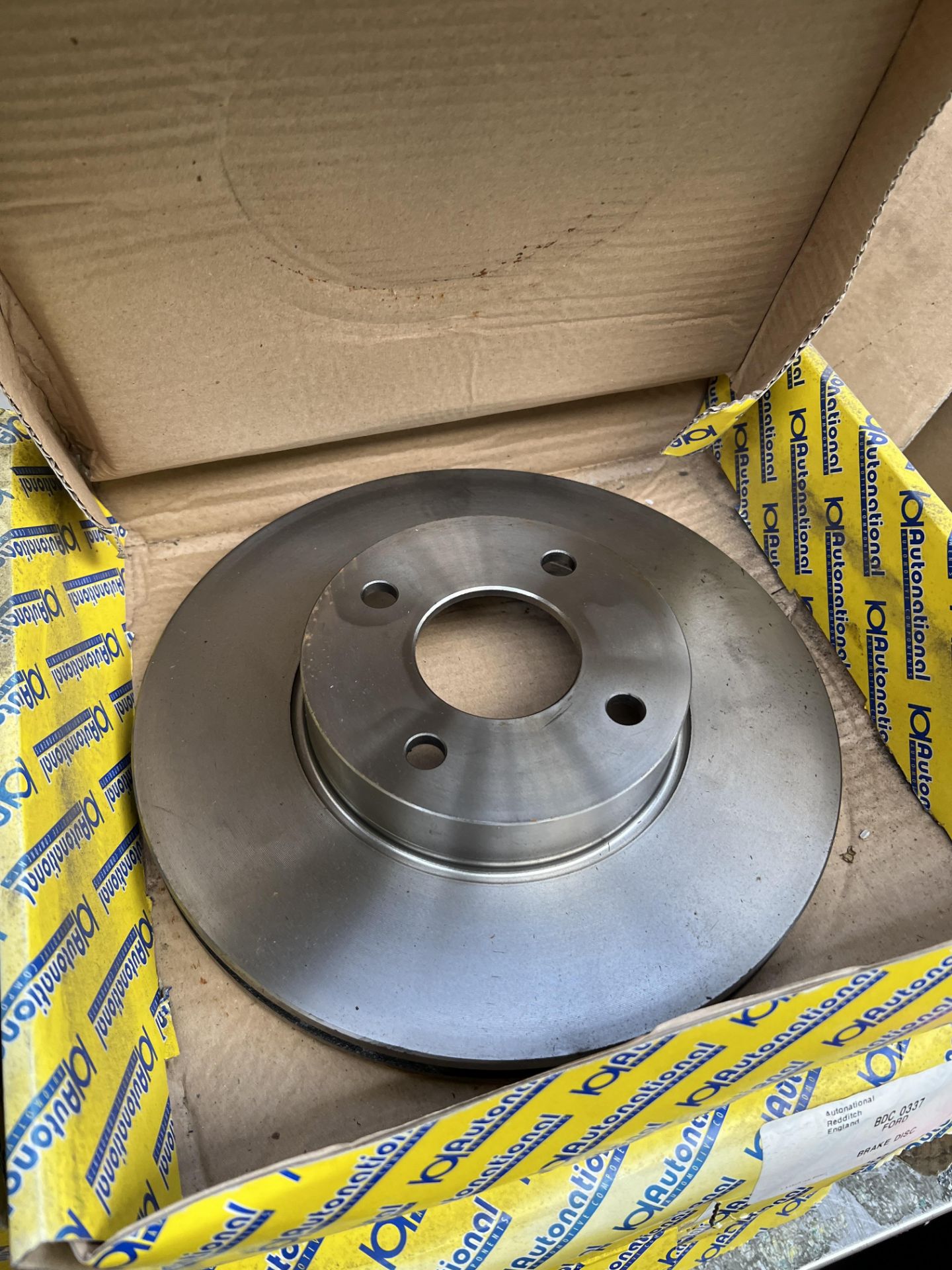 9: Boxed Autonational Vented Rear Brake Discs for Ford Escort RS Cosworth - OE Number: 5024175 & - Image 5 of 5