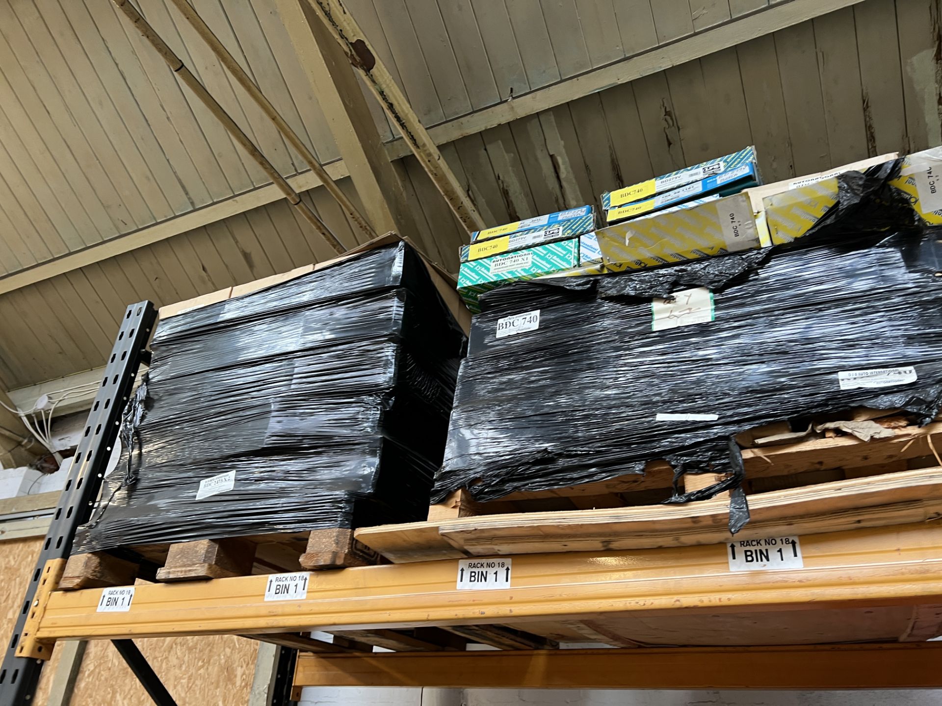 A Large Quantity of Brake Discs and Drums Situated on a Number of Pallets Across approximately 7 - Image 5 of 16