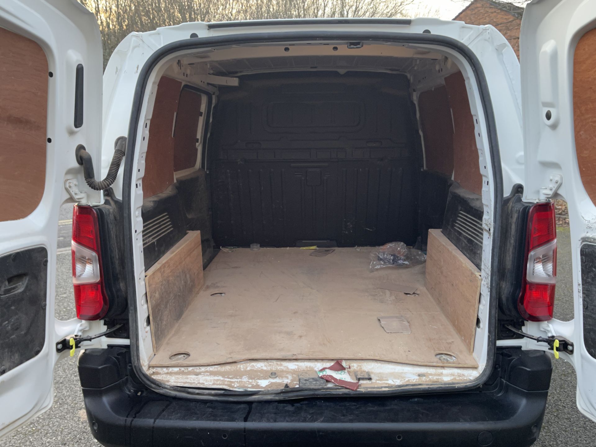 2021 - Vauxhall Combo Cargo 2000 L1 H1 Dynamic 1,499cc Turbo Diesel - Image 21 of 26