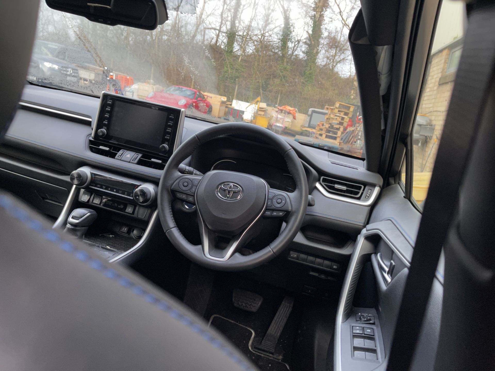 2019 - Toyota RAV 4 Dynamic HEV 4 x 2 CVT 2,487cc Petrol Hybrid Electric SUV, - Image 34 of 46