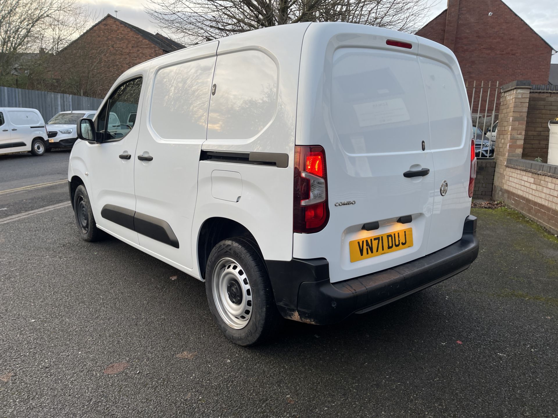 2021 - Vauxhall Combo Cargo 2000 L1 H1 Dynamic 1,499cc Turbo Diesel - Image 5 of 26