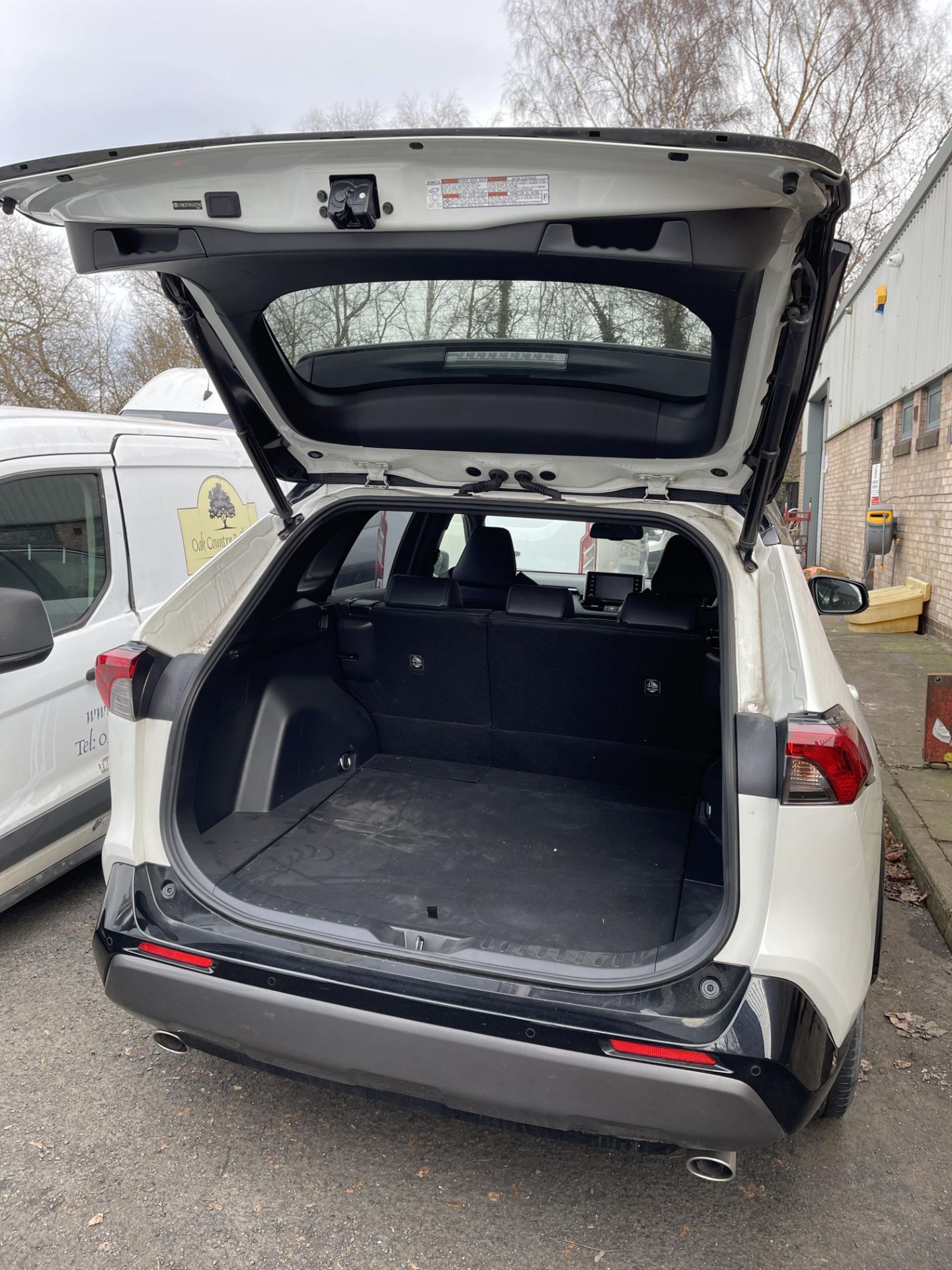 2019 - Toyota RAV 4 Dynamic HEV 4 x 2 CVT 2,487cc Petrol Hybrid Electric SUV, - Image 42 of 46