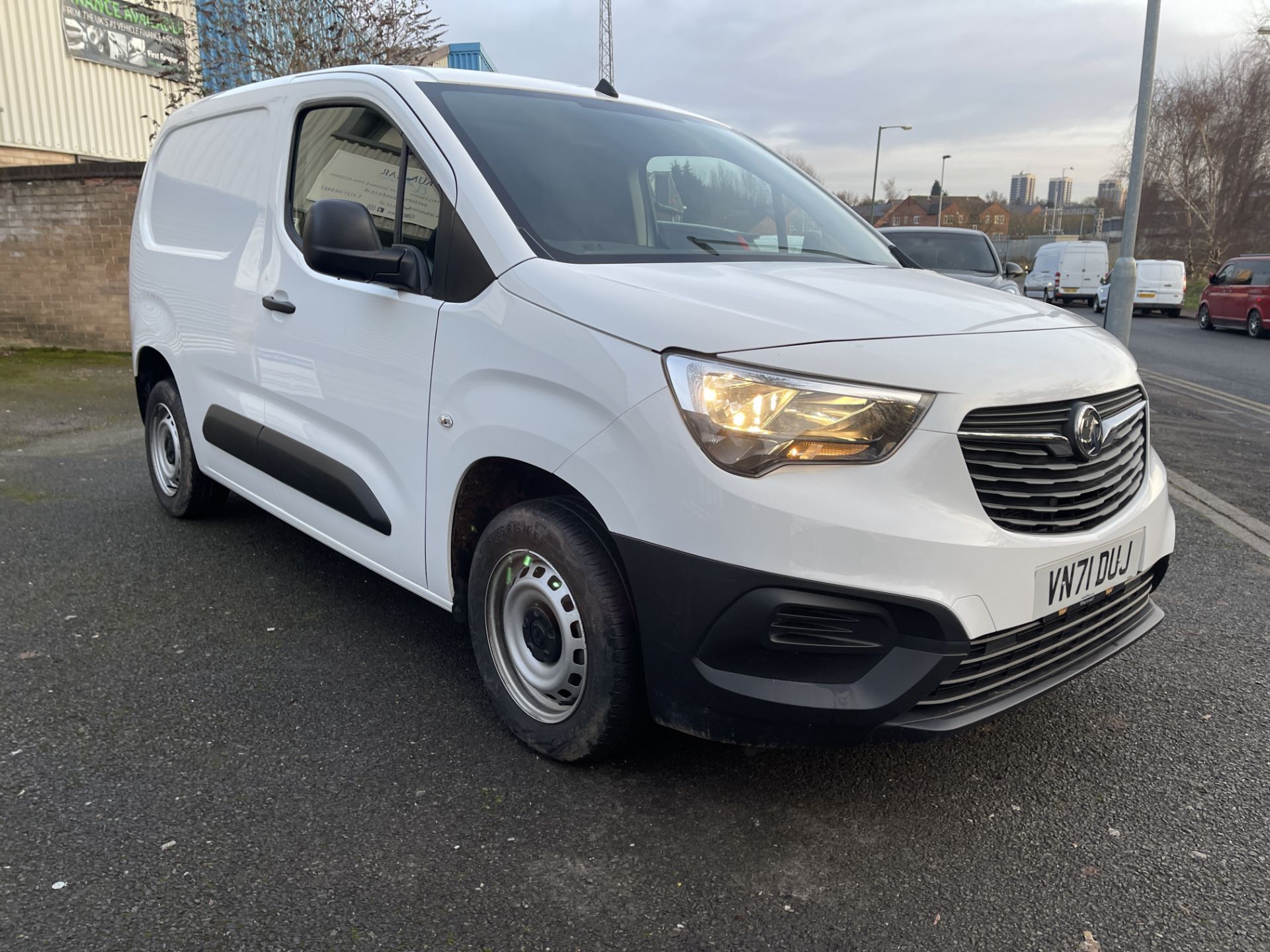 2021 - Vauxhall Combo Cargo 2000 L1 H1 Dynamic 1,499cc Turbo Diesel - Image 9 of 26