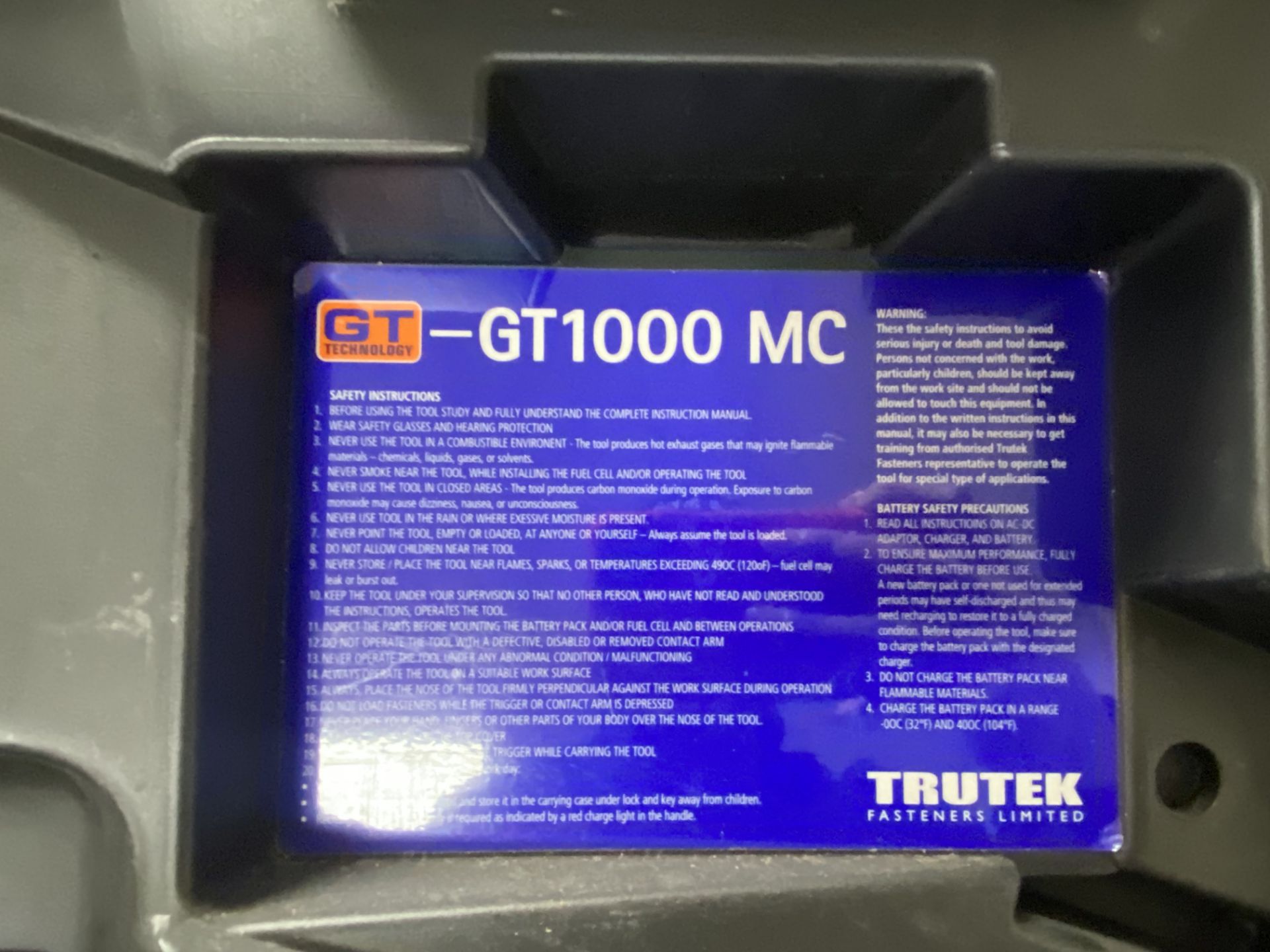 Trutek GT1000 MC Gas Powered Nail Gun in Carry Case with 2: Batteries, 1: Charger and 2: Gas Fuel - Image 9 of 10