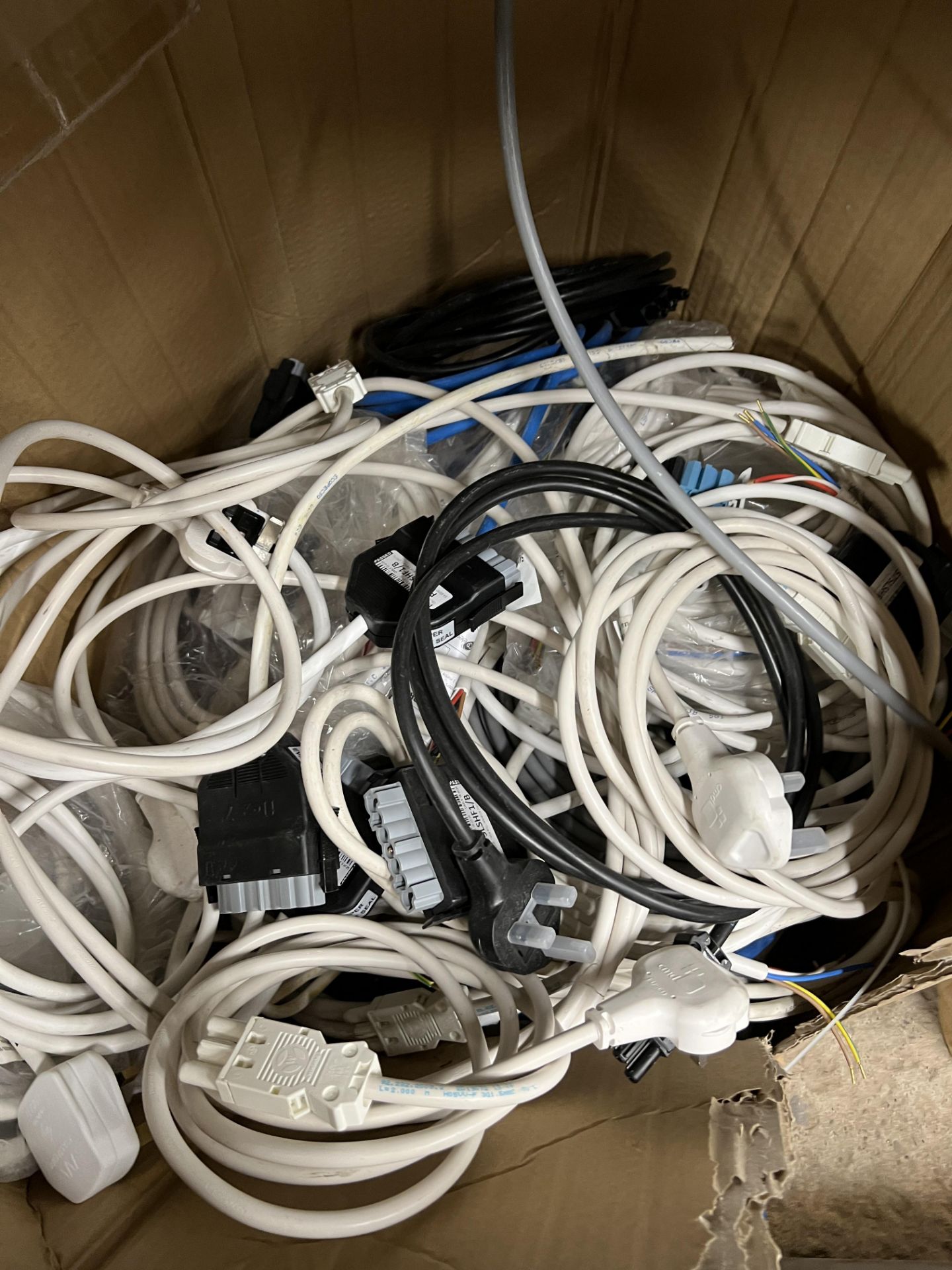 1 Box of Assorted Electrical Cables and Connectors - Image 6 of 6