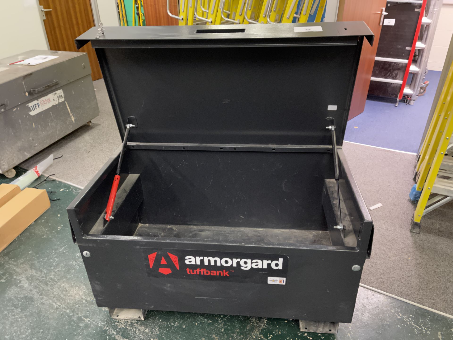 Armorgard TB2 Tuffbank Site Box with Locks and 2x Working Keys as Shown - Image 5 of 5
