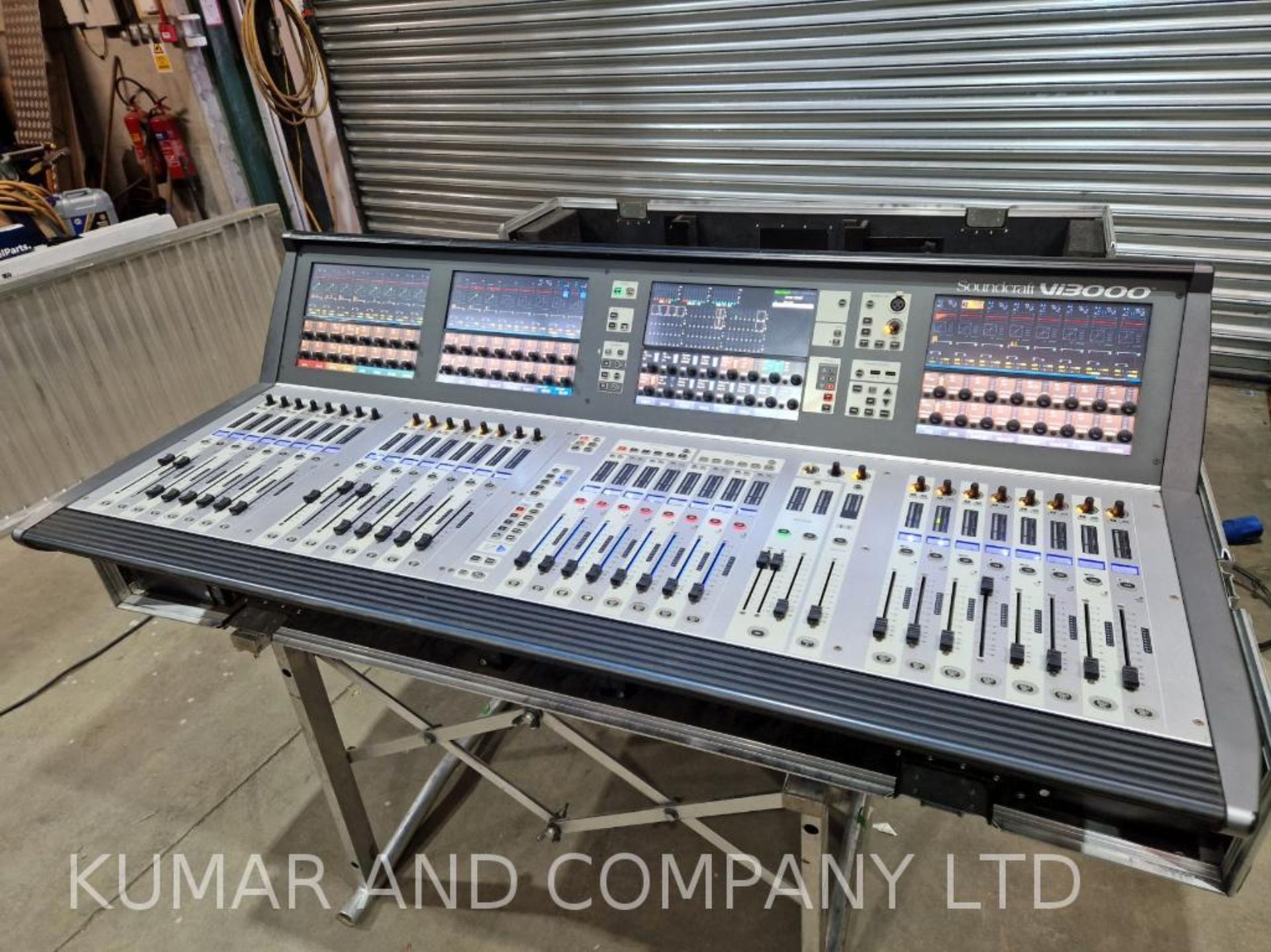 Soundcraft VI3000 Good Working Condition - Missing Desk Cover