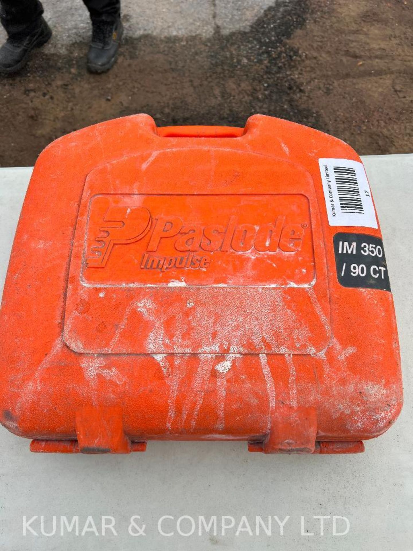 Paslode Impulse IM 350/90 CT Nail Gun in Box as Shown. Part No: 085000 PLEASE NOTE: THIS LOT IS LOCA
