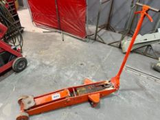 Make unknown 5 Ton Hydraulic Long Reach Vehicle Jack