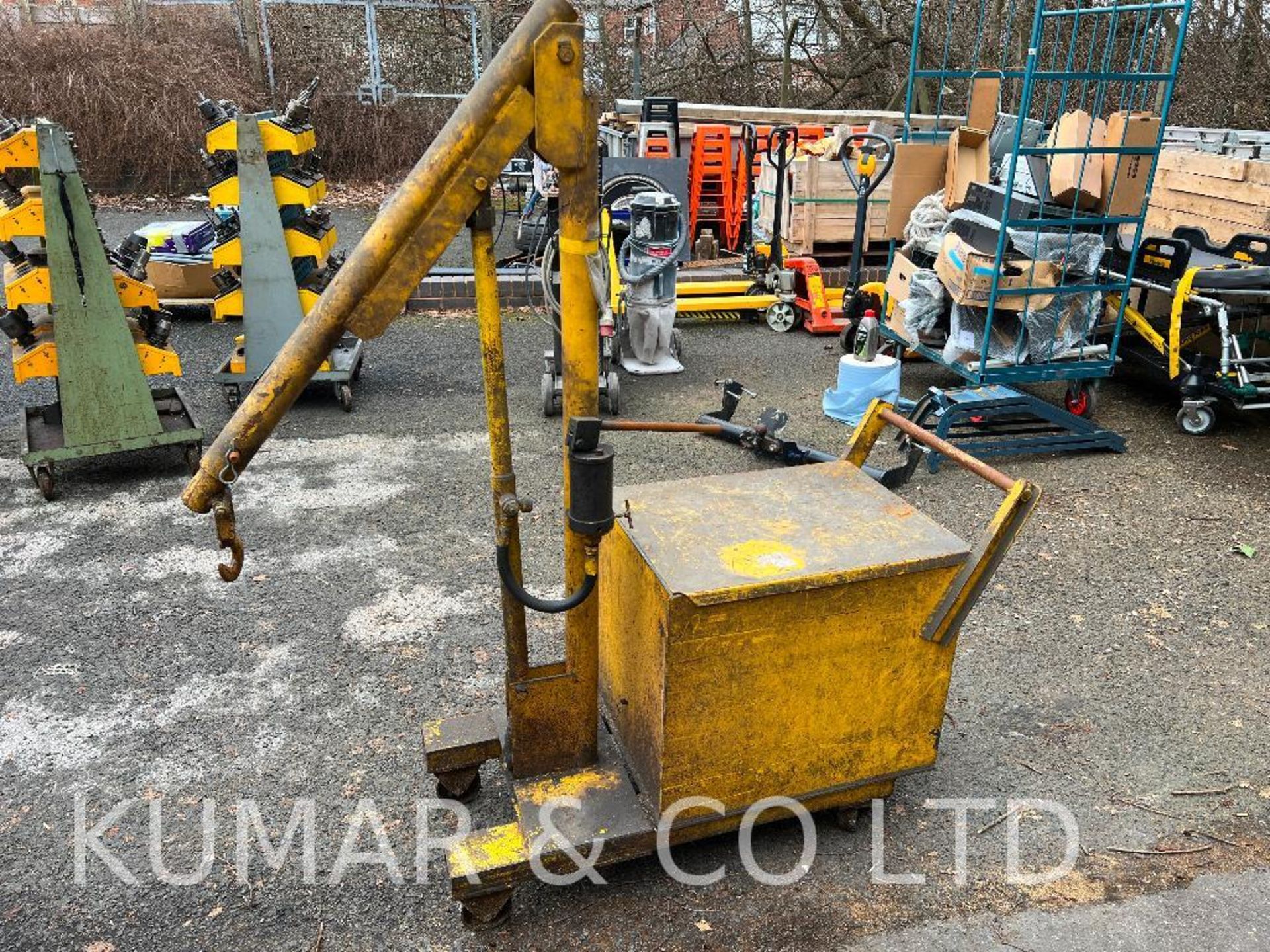 H.F. Clearlift Floor Crane. Capacity 3 CWT. With Various Tooling and Weights as Shown. - Image 4 of 9