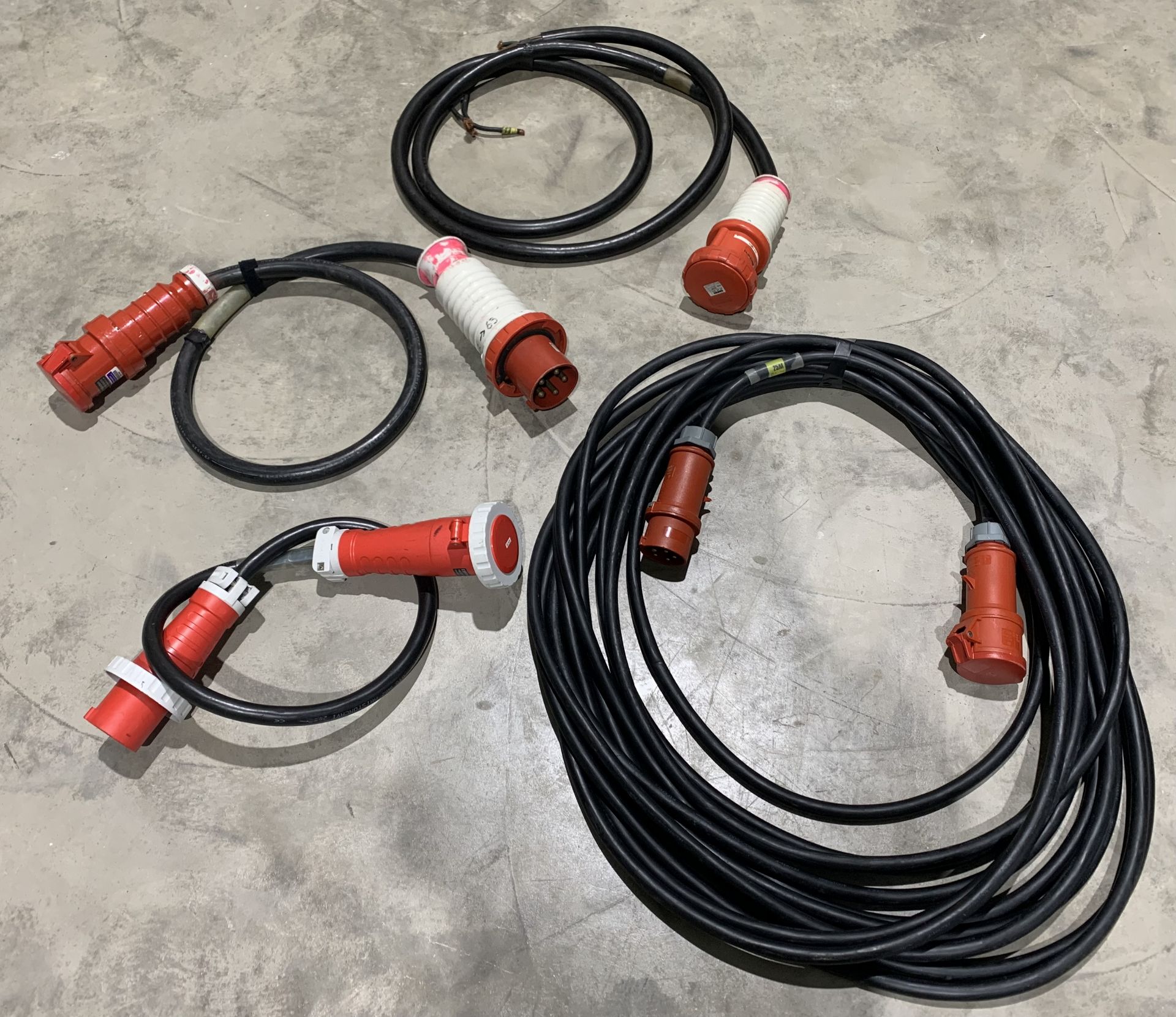 3 Phase Mains Cable Distro Bundle Condition: Ex-Hire Includes 1 x 25 metre 32/3 Cable, 1 x 1 metre