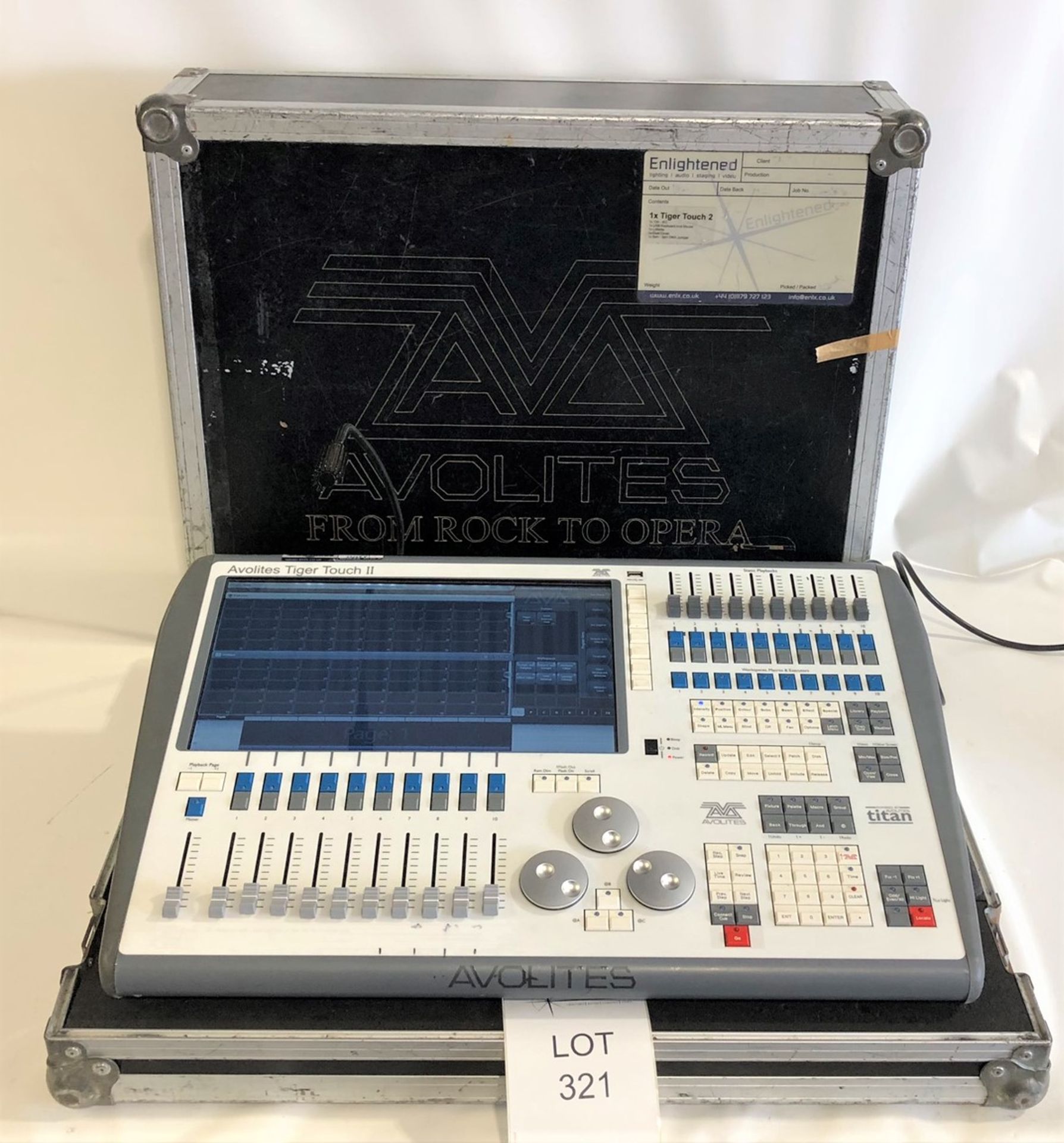 Avo Tiger Touch 2 inc flightcase and LittleLight Condition: Ex-Hire Tiger Touch II console running