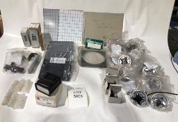 Selection of spare parts Condition: Spares Spare parts consisting of: 3x Par 64 ray light convertors