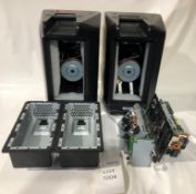 Pair of DXR10 speakers parts only Condition: Spares/Repairs 2x DXR10 speakers, components have