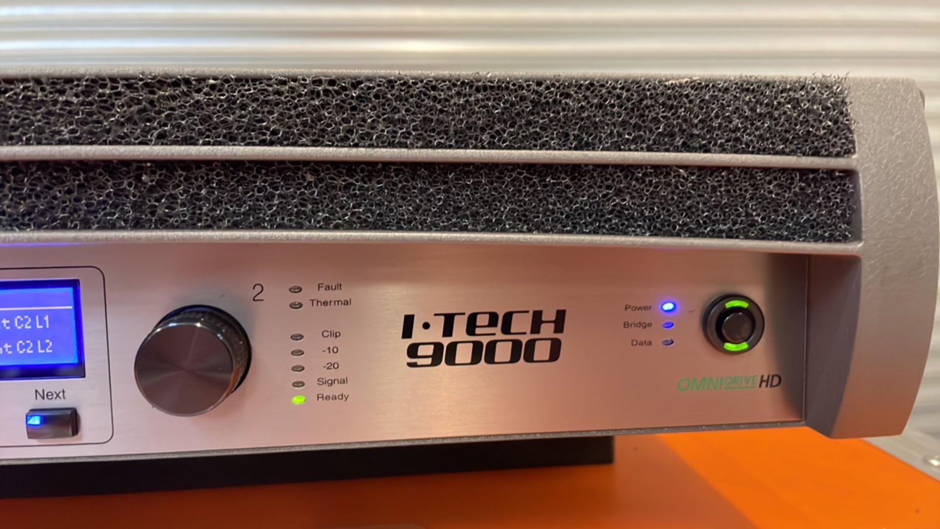 Crown I-tech 9000HD Amplifier - Image 3 of 6