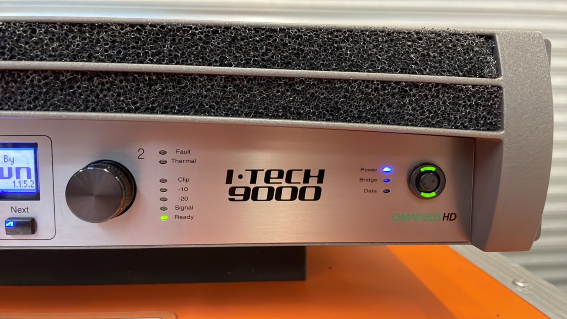 Crown I-tech 9000HD Amplifier - Image 3 of 6