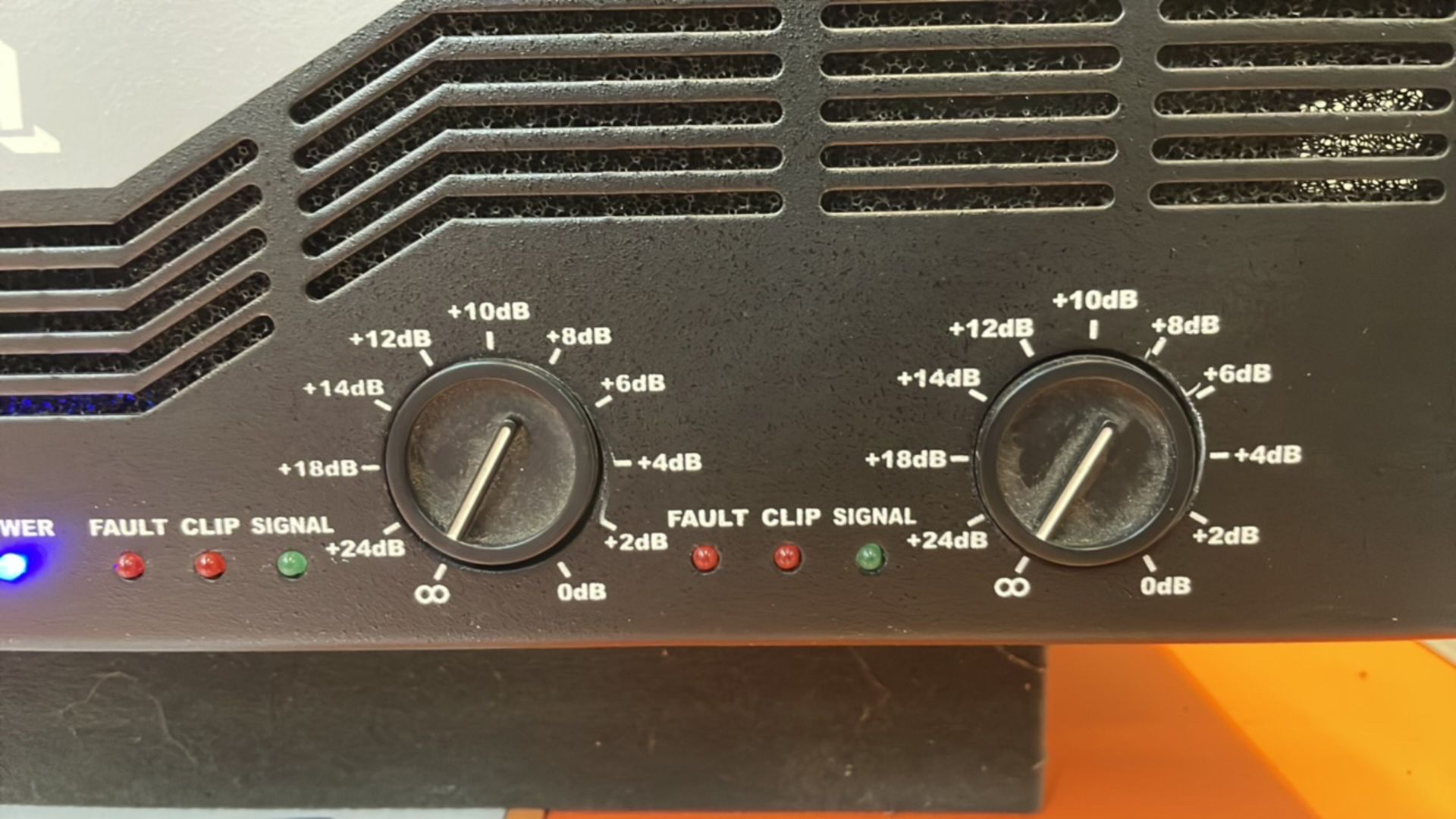 RCL 3000 Power Amplifier - Image 3 of 6