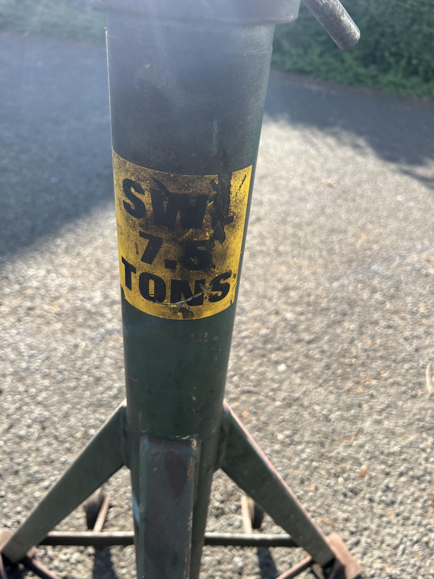 Pair of Wheeled Heavy Duty Steel 7.5 Tonne Axle Stands. Located at Unit 1 Walsall WS2 8AU. - Image 15 of 16